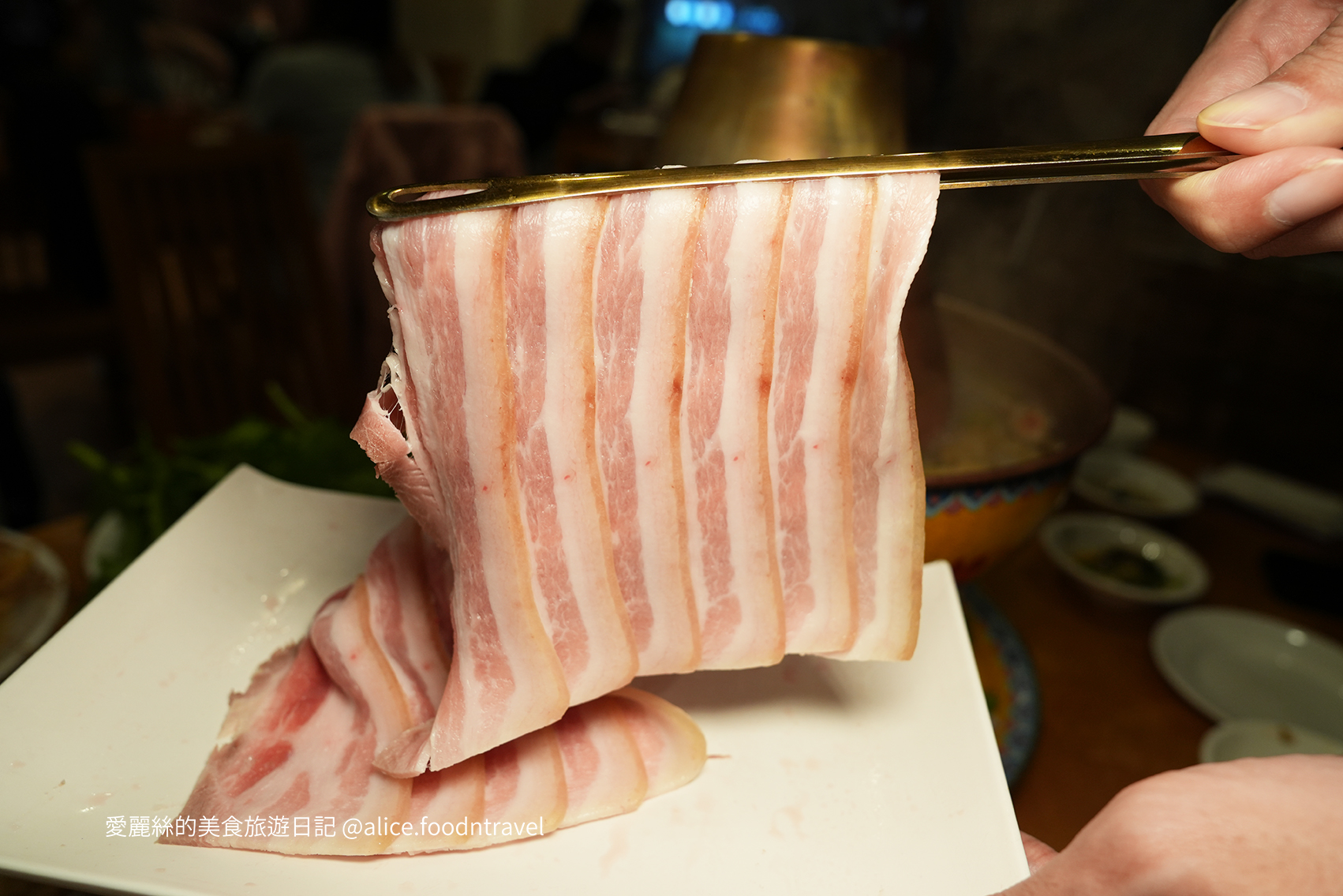 台中西屯美食台中火鍋台中鴛鴦鍋台中酸菜白肉鍋台中麻辣鍋台中必吃台中聚餐餐廳台中慶生餐廳西屯餐廳西屯火鍋徠圍爐北方風味館徠圍爐酸菜白肉鍋