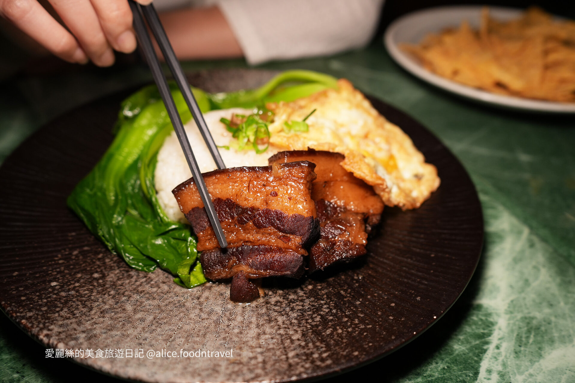 MuNight暮植餐酒館台中餐酒館台中酒吧餐酒館推薦台中深夜美食台中宵夜調酒台灣酒吧栖Habitatto暮植菜單