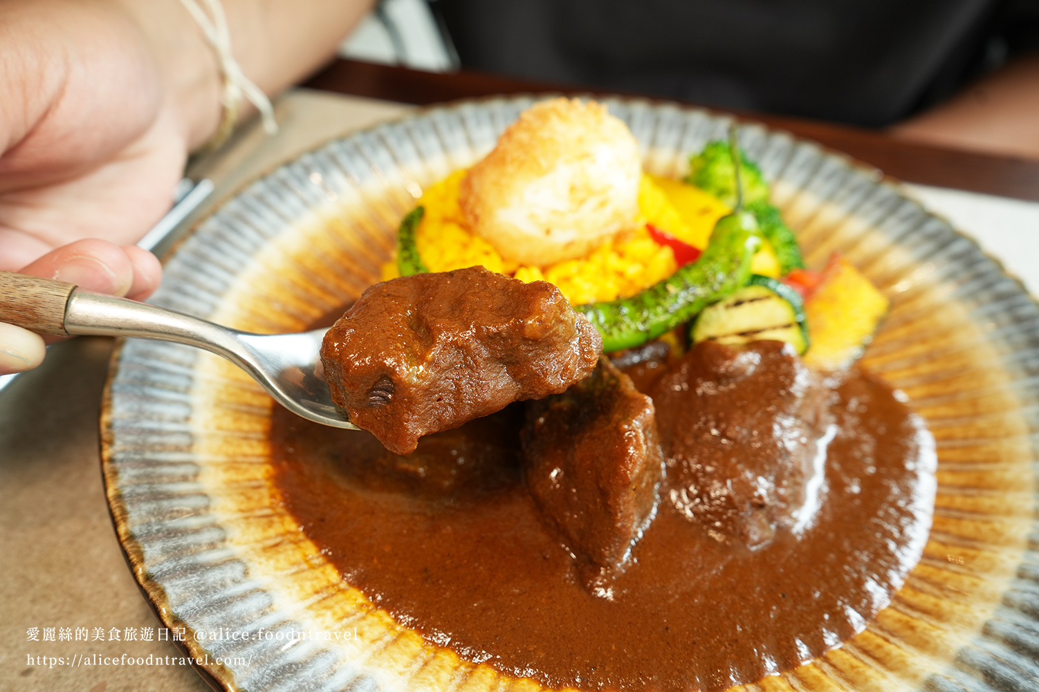 台中西區美食勤美美食台中咖哩日本咖哩日式咖哩日本料理日式料理台中精誠路台中民權路台中餐聽台中約會景點台中約會餐廳台中下午茶壱絕咖哩壹絕咖哩日式布丁咖哩推薦