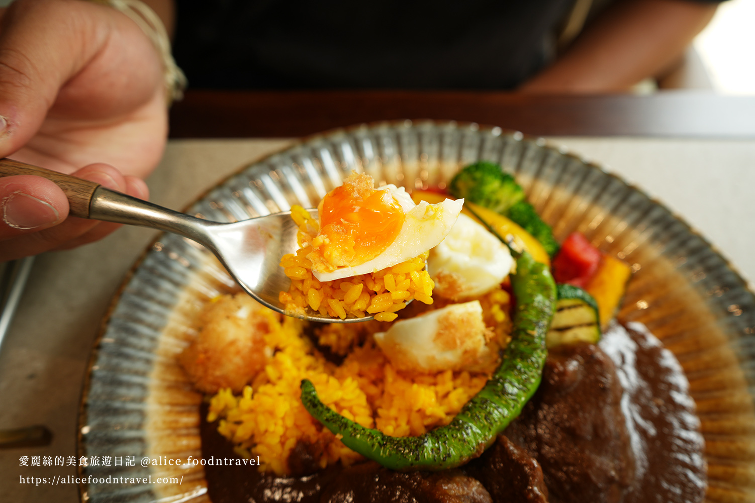 台中西區美食勤美美食台中咖哩日本咖哩日式咖哩日本料理日式料理台中精誠路台中民權路台中餐聽台中約會景點台中約會餐廳台中下午茶壱絕咖哩壹絕咖哩日式布丁咖哩推薦