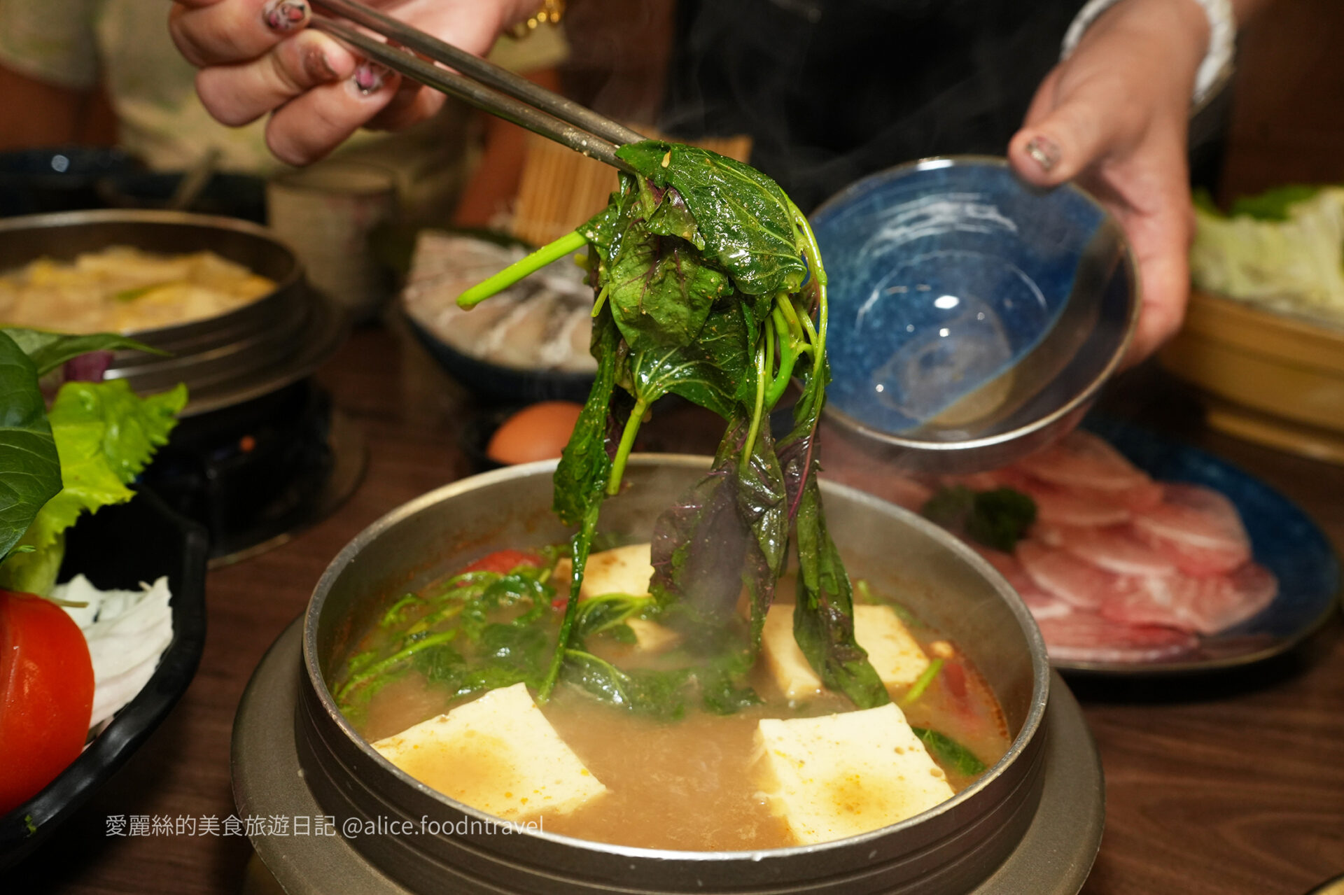 台中火鍋沙鹿火鍋養身火鍋蔬菜鮮蔬慶生活動壽星招待台中沙鹿美食沙鹿餐廳沙鹿美食台中必吃酸菜鍋麻辣鍋台中火鍋推薦蕃薯根養身煮壽星活動生日招待番薯根菜單