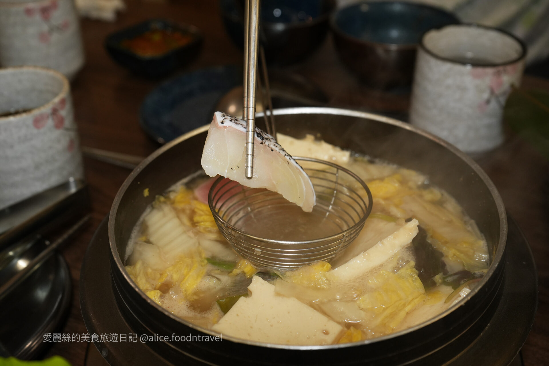 台中火鍋沙鹿火鍋養身火鍋蔬菜鮮蔬慶生活動壽星招待台中沙鹿美食沙鹿餐廳沙鹿美食台中必吃酸菜鍋麻辣鍋台中火鍋推薦蕃薯根養身煮壽星活動生日招待番薯根菜單