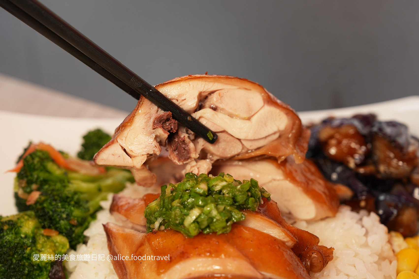 台中燒臘台中西屯美食台中燒臘飯台中港式台中便當台中平價美食台中午餐推薦台中西屯便當台中平價料理台中燒鴨台中油雞台中港式燒臘台中叉燒香港香港吉仕貳館燒臘專賣店