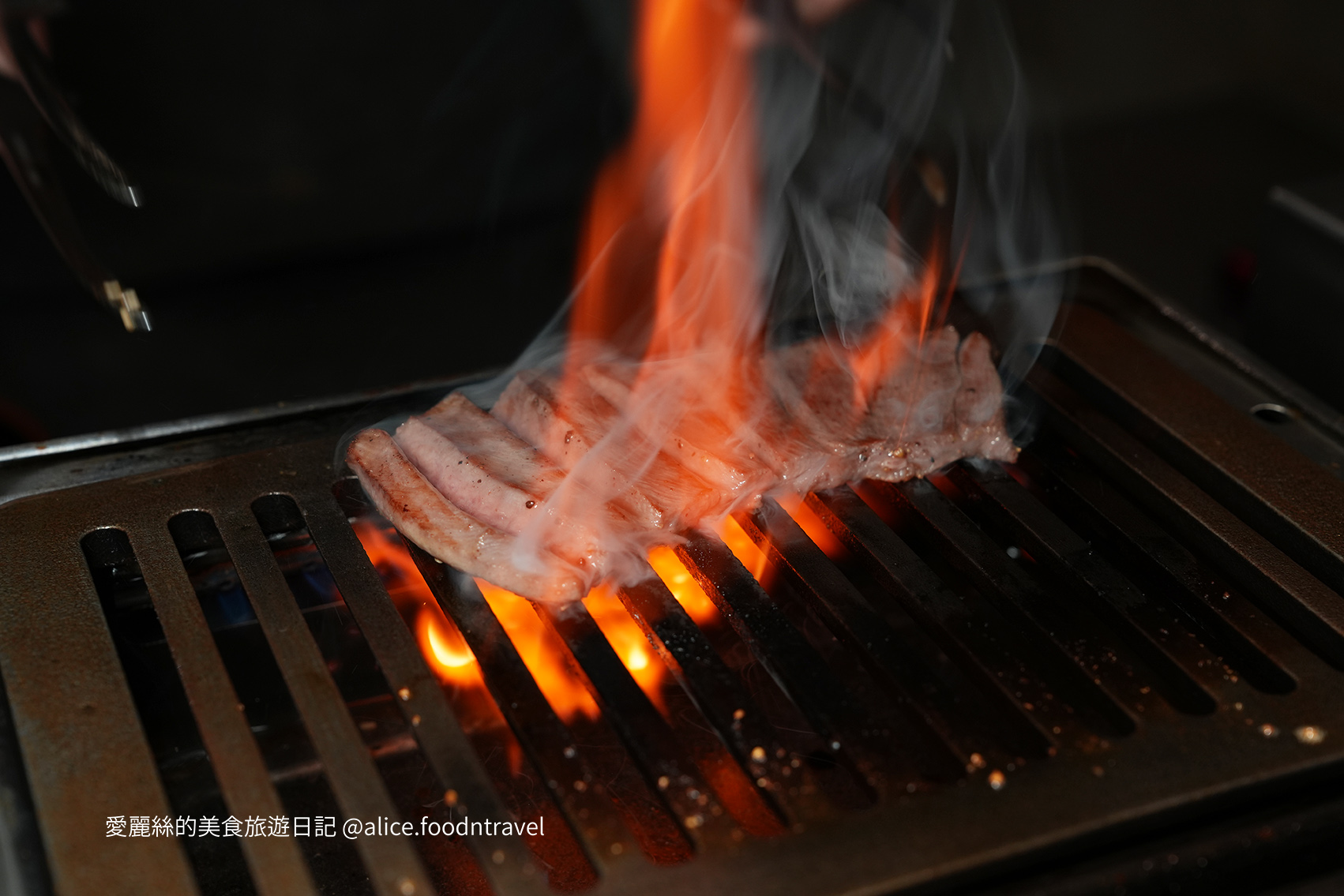 台中美食 台中燒肉 台中專人代烤 台中餐酒館 台中居酒屋 台中串燒 台中日本料理 台中必吃 台中燒烤推薦 台中燒肉推薦 日式燒肉 西區美食 勤美美實 精誠美食 精誠路 精誠商圈 西區燒肉 UNCLE SHAWN 菜單
