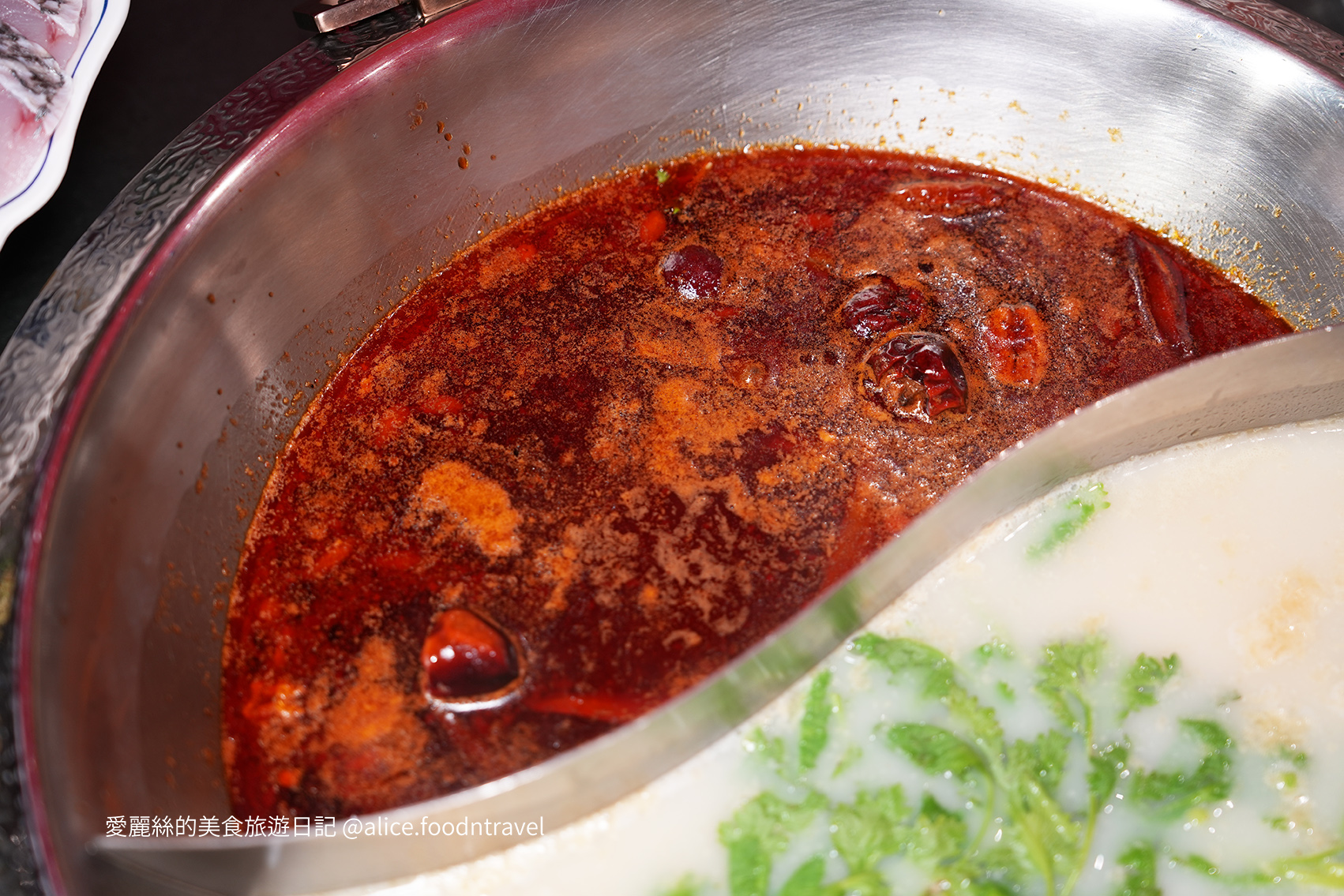 台中麻辣鍋 台中火鍋推薦 台中新開火鍋 台中南屯美食 南屯火鍋推薦 台中南屯餐廳 台中高級火鍋 台中精品火鍋 台中港式料理 台中港式火鍋 香港名廚餐廳 米其林主廚餐廳 台中約會餐廳 台中聚餐餐廳 台中慶生餐廳 台中包廂餐廳 台中深夜美食 台中宵夜火鍋 台中特色火鍋 台中話題餐廳