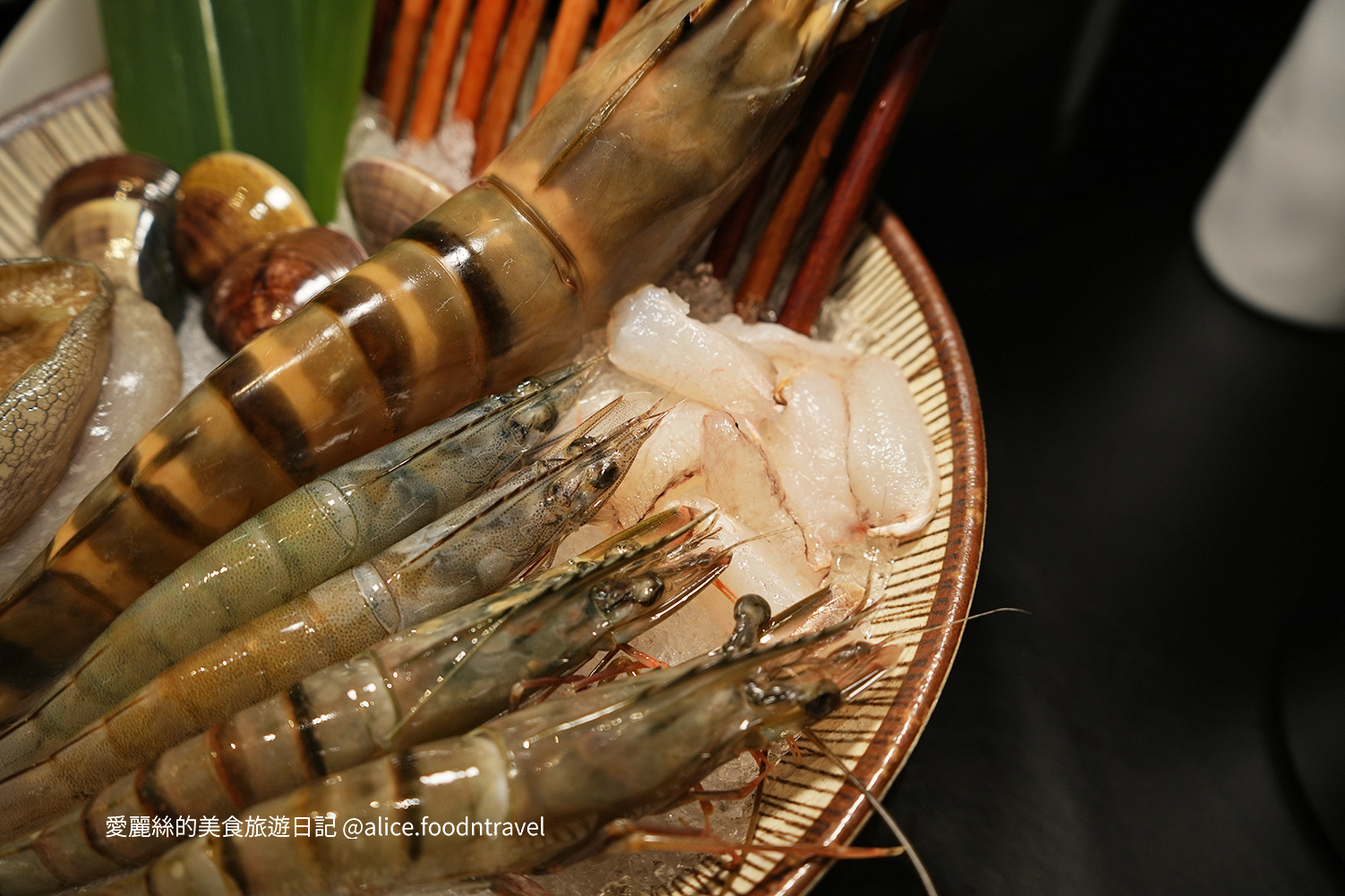 台中北屯火鍋北屯美食台中美食推薦約會餐廳打卡美食網美餐廳網美火鍋日式涮涮鍋松葉蟹龍蝦火鍋台中北屯餐廳和牛