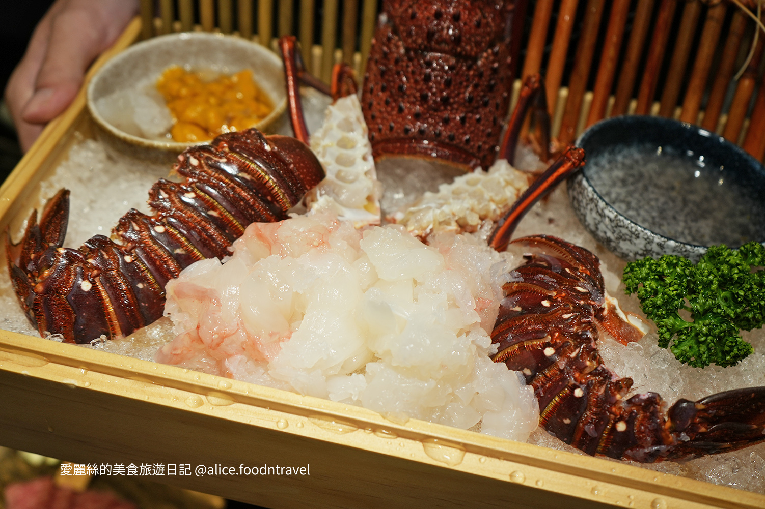 台中北屯火鍋北屯美食台中美食推薦約會餐廳打卡美食網美餐廳網美火鍋日式涮涮鍋松葉蟹龍蝦火鍋台中北屯餐廳和牛