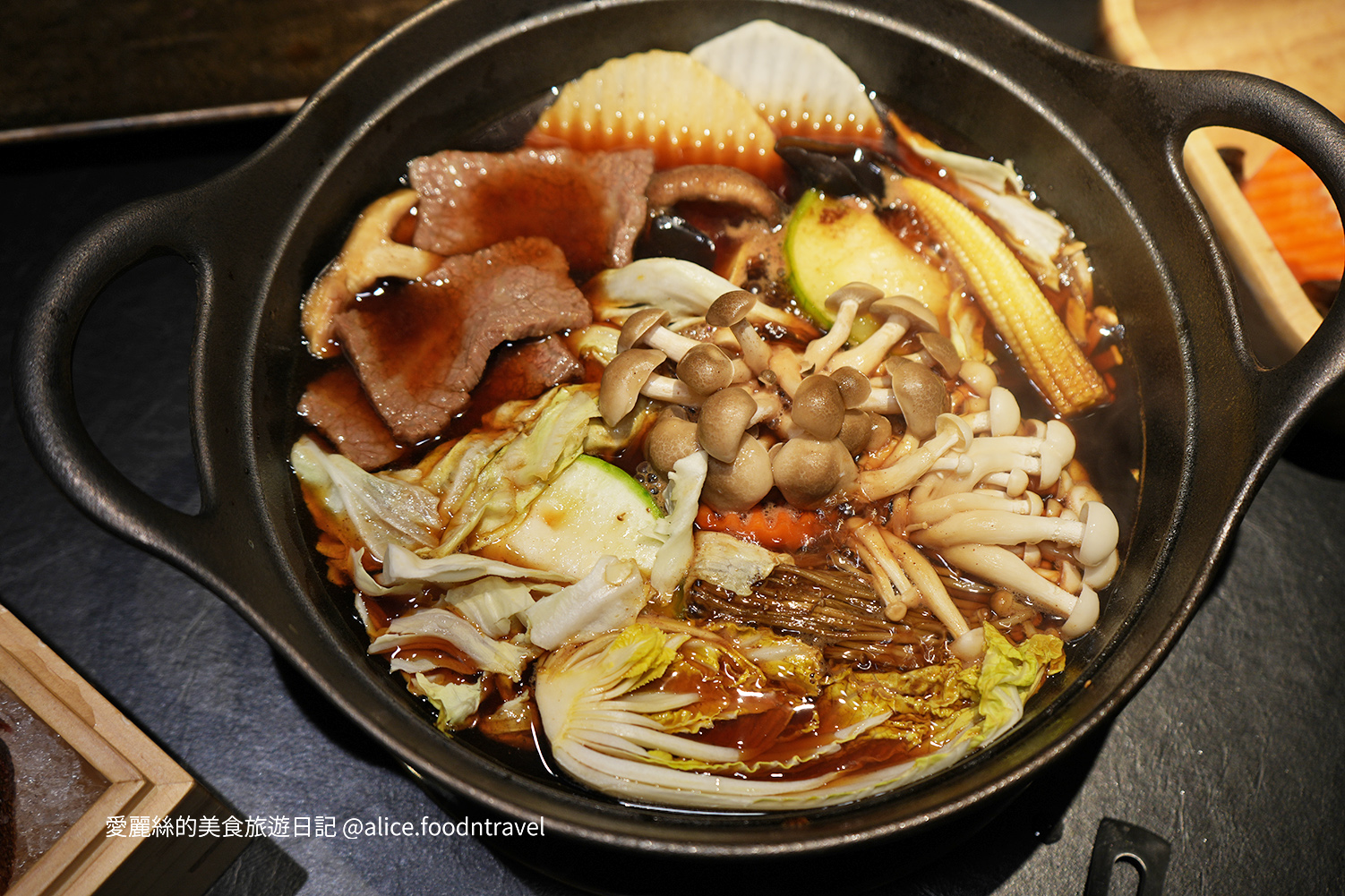 台中北屯火鍋北屯美食台中美食推薦約會餐廳打卡美食網美餐廳網美火鍋日式涮涮鍋松葉蟹龍蝦火鍋台中北屯餐廳和牛