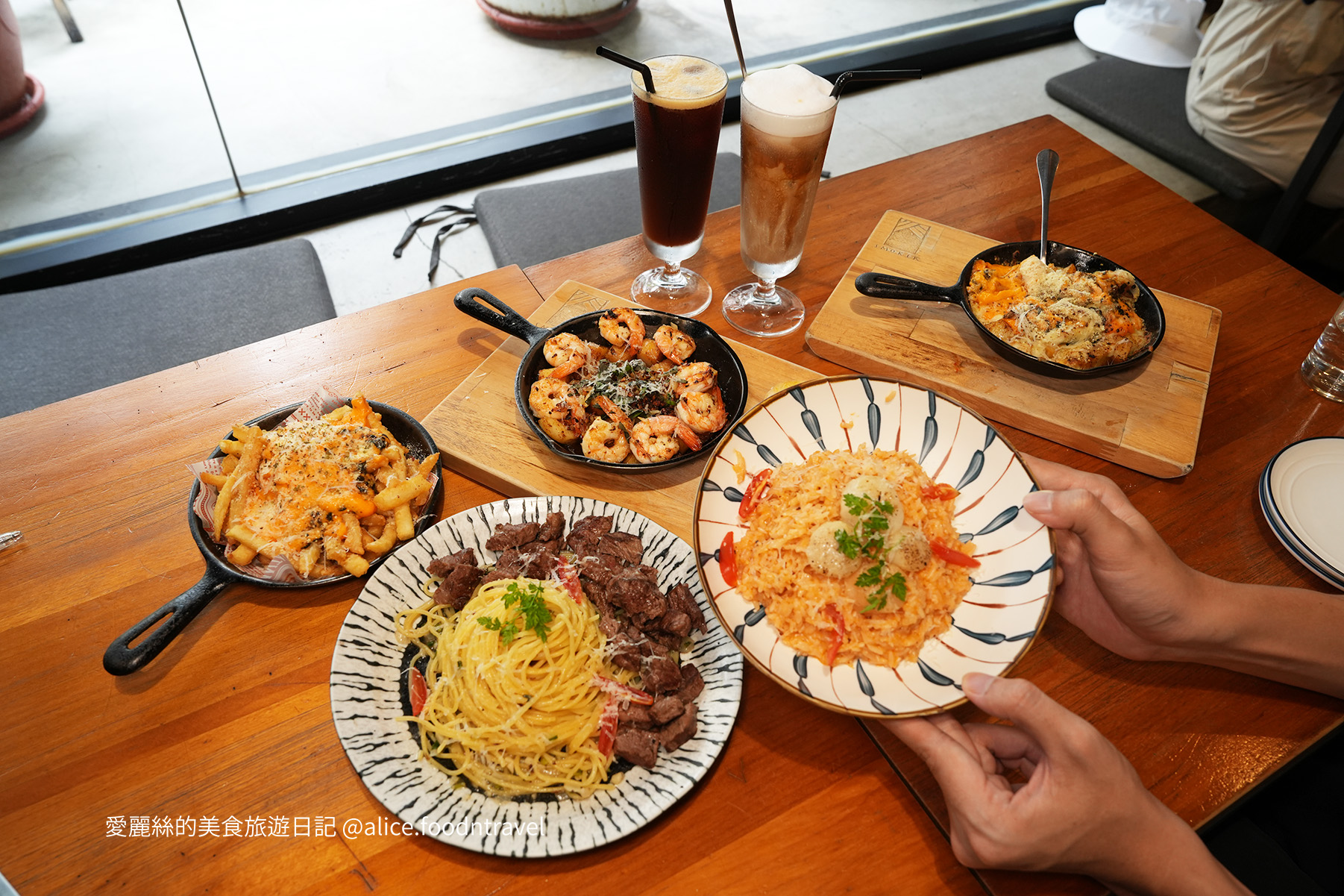 台中西區美食 台中早午餐 台中早餐 台中義大利麵 台中咖啡廳 台中燉飯 台中鬆餅 台中精釀啤酒 台中模範街美食 模範街咖啡廳 模範街早午餐 台中勤美誠品 勤美美食 勤美早午餐 勤美咖啡廳 草悟道美食 park2 台中餐酒館 台中西區景點
