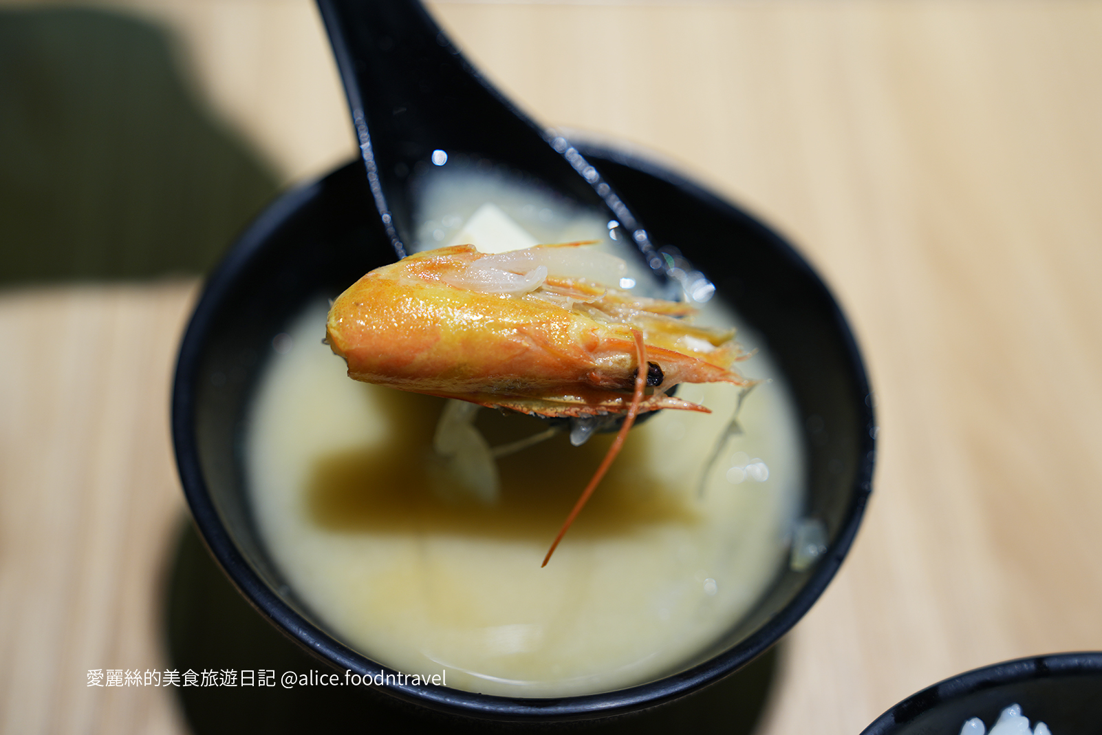 台中燒肉 台中迴轉燒肉 逢甲燒肉 一人燒肉 迴轉烤肉 學生燒肉優惠 台中美食推薦 平價燒肉 台中西屯美食 逢甲商圈美食 自助燒肉 油花 迴轉吧！燒肉！ 台中燒肉店 台中晚餐推薦 台中吃到飽 台中一人餐廳 台中特色餐廳 燒肉推薦台中 逢甲必吃美食 迴轉燒肉體驗