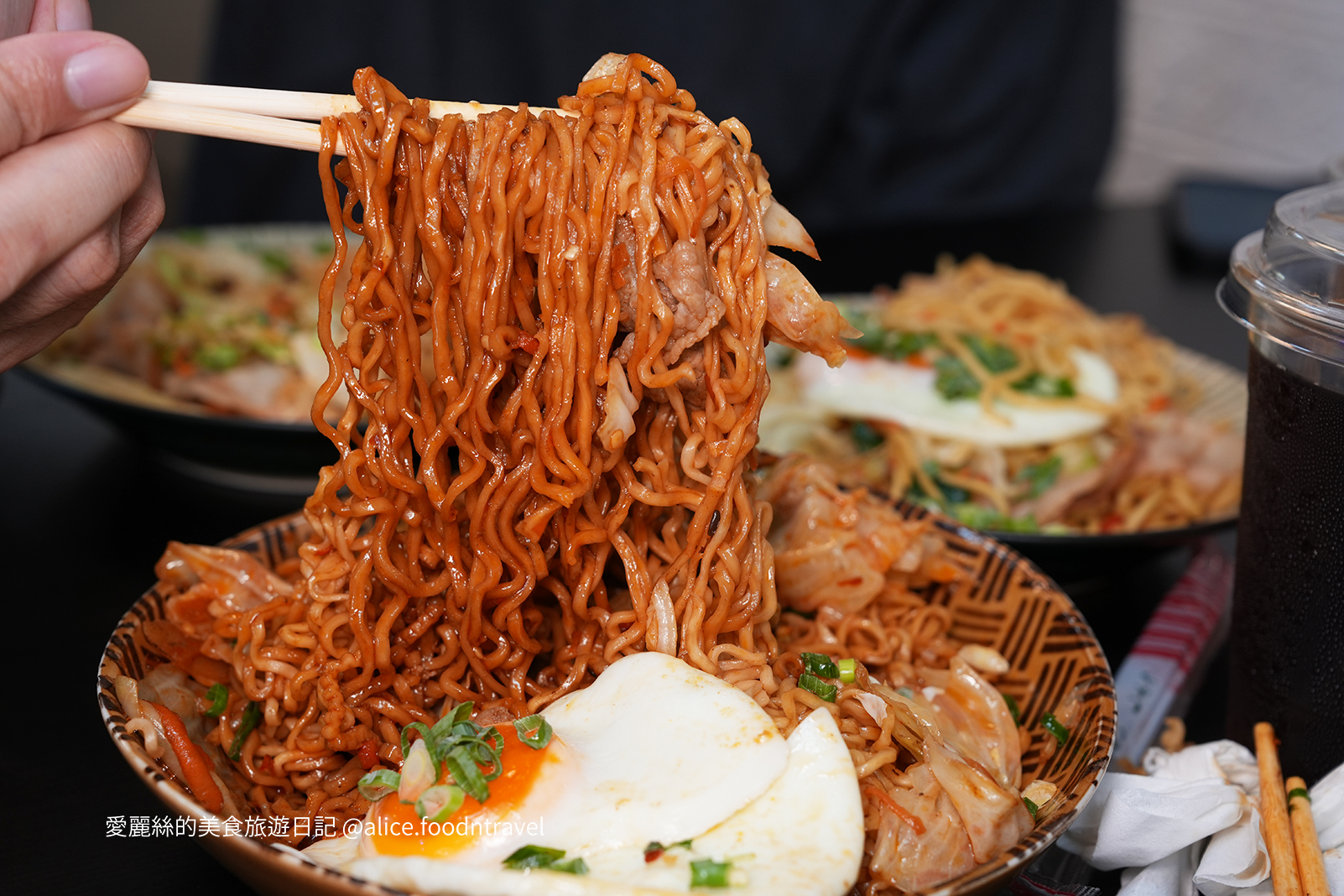 台中藝術街必吃 台中東海商圈美食 台中炒泡麵 東海學生美食 東海大份量食物 台中大份量 東海炒泡麵推薦 台中宵夜 台中宵夜必吃 東海商圈宵夜 東海必吃 東海隱藏美食 東海CP值 台中CP值