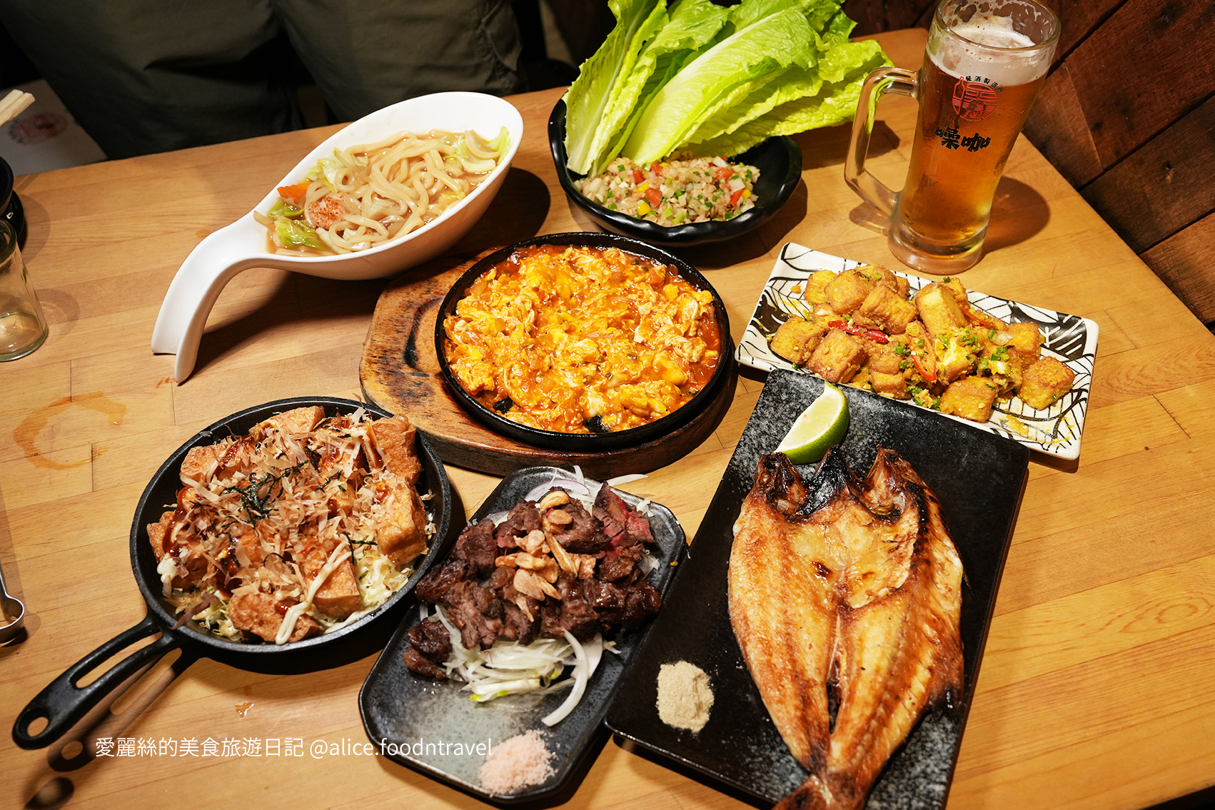 台中太平美食台中熱炒台中平價熱炒台中居酒屋台中餐酒館台中深夜美食太平深夜美食太平聚餐推薦噪咖環中路美食