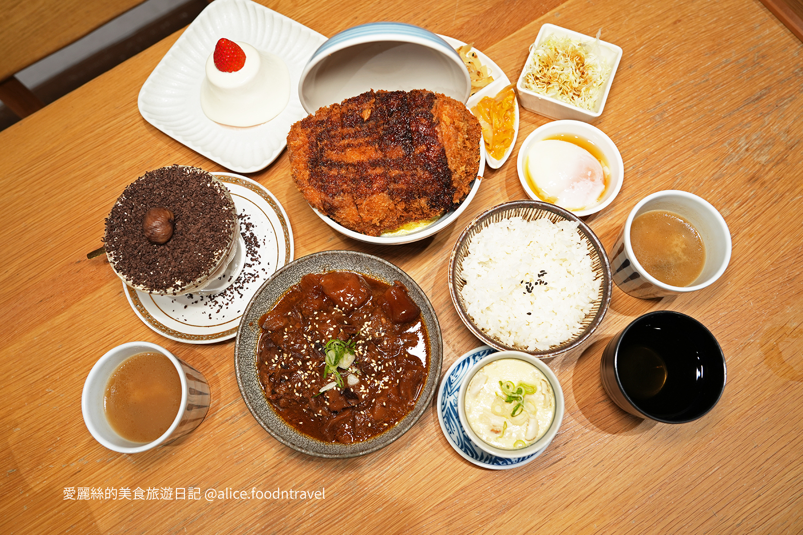 日式炸豬排 菜單定食 日式定食 台中定食 台中日料 台中日本料理 炸豬排推薦 台中餐廳推薦 豬排定食 燉牛肉 超厚豬排 台中大里豬排 大里餐廳推薦 超厚炸豬排 CP值 豬排定食 大里日料 