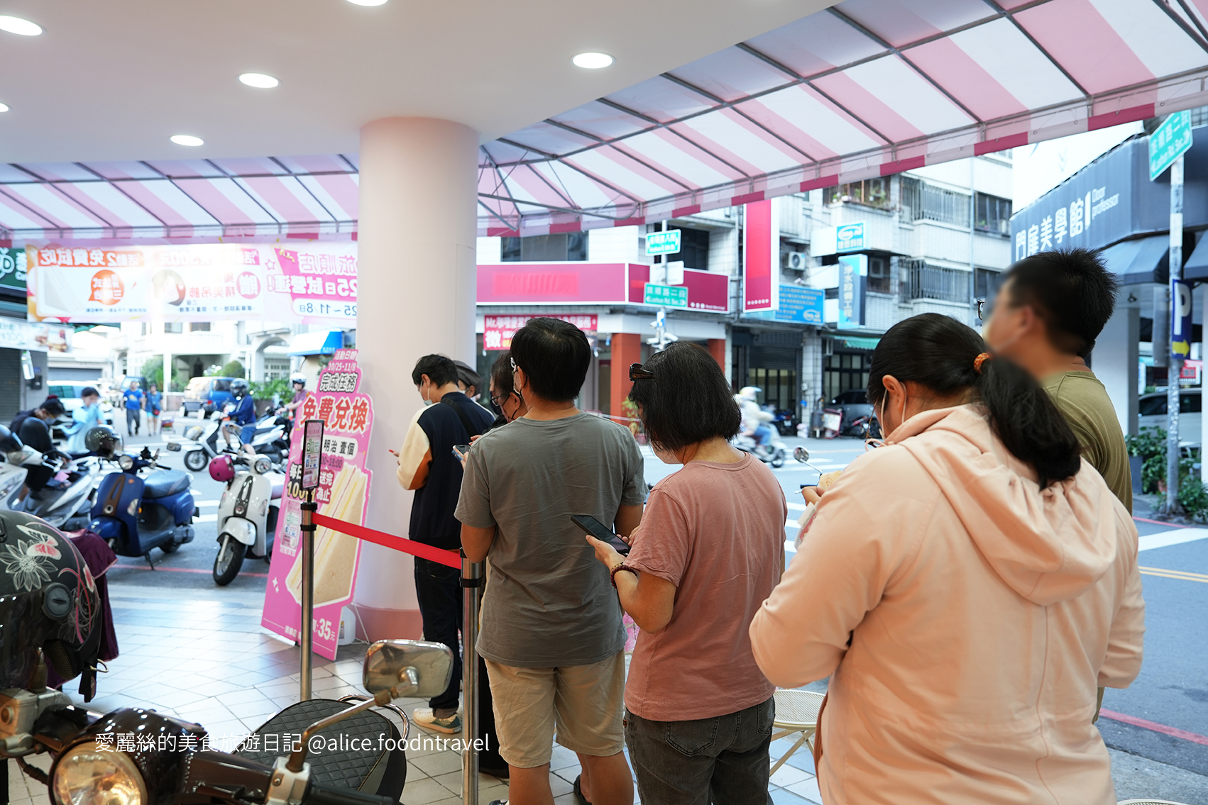 台中北屯蛋糕 台中北屯麵包 北屯伴手禮 中部伴手禮 彰化伴手禮 彰化蛋糕 台中三明治 傳統三明治 台中甜點 台中北屯甜點 台中甜點必吃 台中甜點推薦 北屯甜點推薦 台中下午茶 北屯下午茶 台中麵包店推薦 台中喜餅 台中禮盒 台中滿月 北屯生日蛋糕 台中生日蛋糕