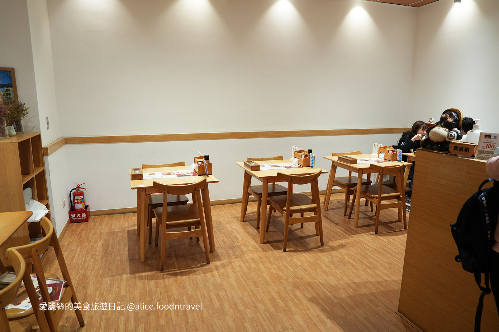 日式炸豬排 菜單定食 日式定食 台中定食 台中日料 台中日本料理 炸豬排推薦 台中餐廳推薦 豬排定食 燉牛肉 超厚豬排 台中大里豬排 大里餐廳推薦 超厚炸豬排 CP值 豬排定食 大里日料 