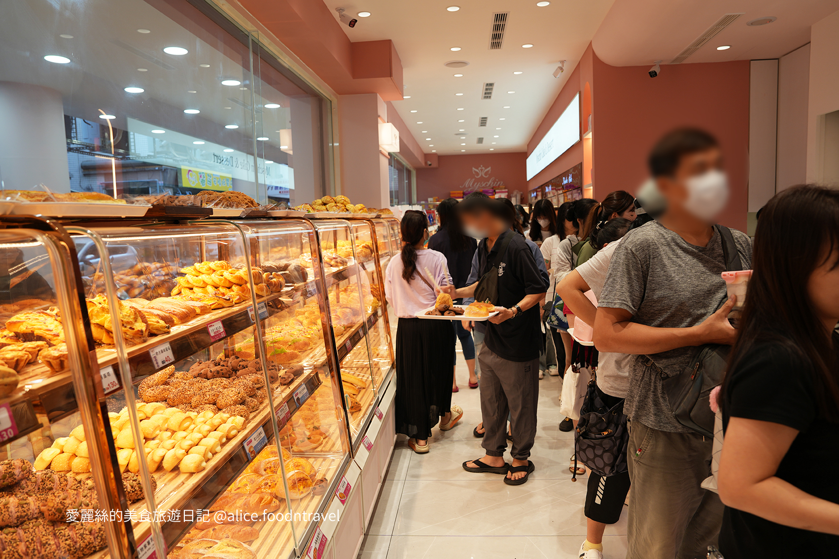 台中北屯蛋糕 台中北屯麵包 北屯伴手禮 中部伴手禮 彰化伴手禮 彰化蛋糕 台中三明治 傳統三明治 台中甜點 台中北屯甜點 台中甜點必吃 台中甜點推薦 北屯甜點推薦 台中下午茶 北屯下午茶 台中麵包店推薦 台中喜餅 台中禮盒 台中滿月 北屯生日蛋糕 台中生日蛋糕