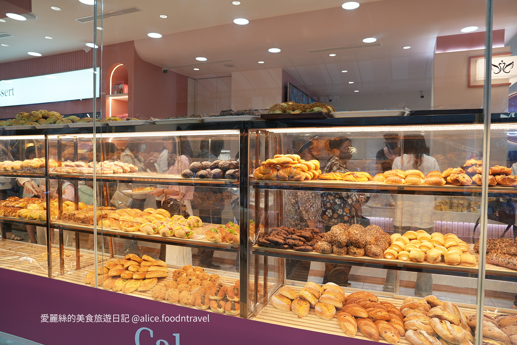 台中北屯蛋糕 台中北屯麵包 北屯伴手禮 中部伴手禮 彰化伴手禮 彰化蛋糕 台中三明治 傳統三明治 台中甜點 台中北屯甜點 台中甜點必吃 台中甜點推薦 北屯甜點推薦 台中下午茶 北屯下午茶 台中麵包店推薦 台中喜餅 台中禮盒 台中滿月 北屯生日蛋糕 台中生日蛋糕