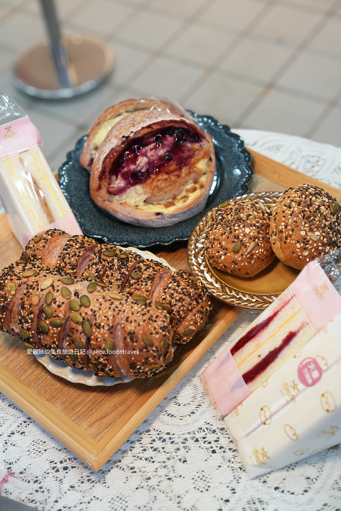 台中北屯蛋糕 台中北屯麵包 北屯伴手禮 中部伴手禮 彰化伴手禮 彰化蛋糕 台中三明治 傳統三明治 台中甜點 台中北屯甜點 台中甜點必吃 台中甜點推薦 北屯甜點推薦 台中下午茶 北屯下午茶 台中麵包店推薦 台中喜餅 台中禮盒 台中滿月 北屯生日蛋糕 台中生日蛋糕