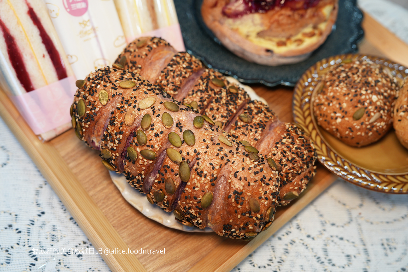 台中北屯蛋糕 台中北屯麵包 北屯伴手禮 中部伴手禮 彰化伴手禮 彰化蛋糕 台中三明治 傳統三明治 台中甜點 台中北屯甜點 台中甜點必吃 台中甜點推薦 北屯甜點推薦 台中下午茶 北屯下午茶 台中麵包店推薦 台中喜餅 台中禮盒 台中滿月 北屯生日蛋糕 台中生日蛋糕