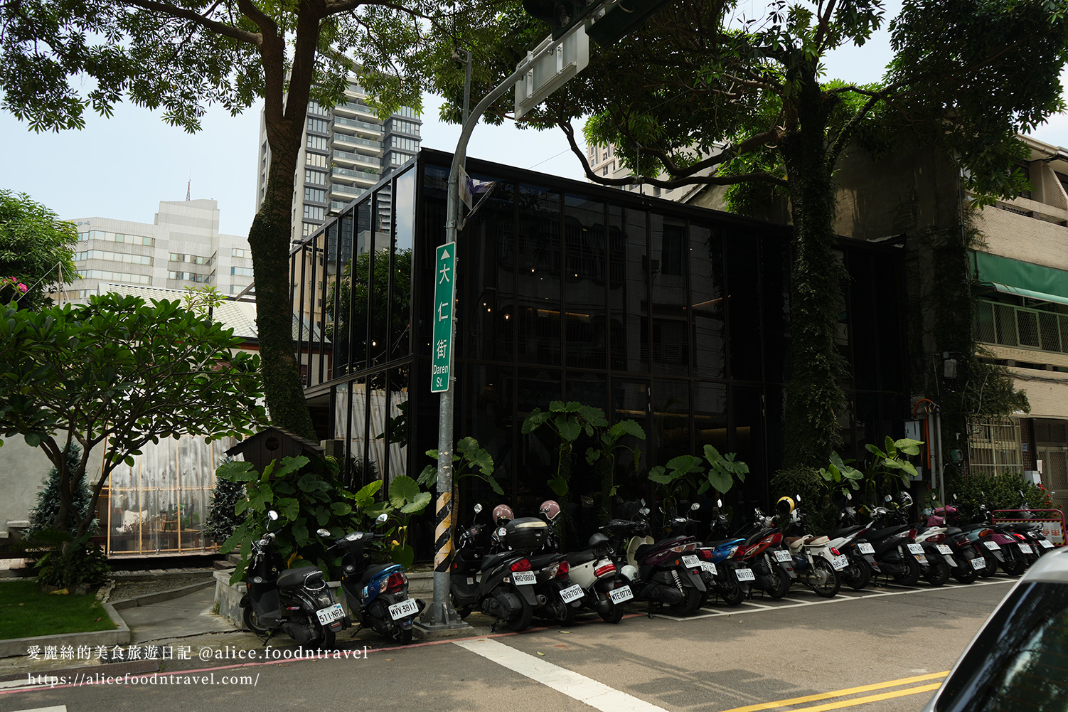 台中早午餐台中西區早餐台中西區早午餐台中西區餐廳台中勤美美食堅果小巷好堅果法國吐司法式吐司三明治果汁台中景點台中約會餐廳