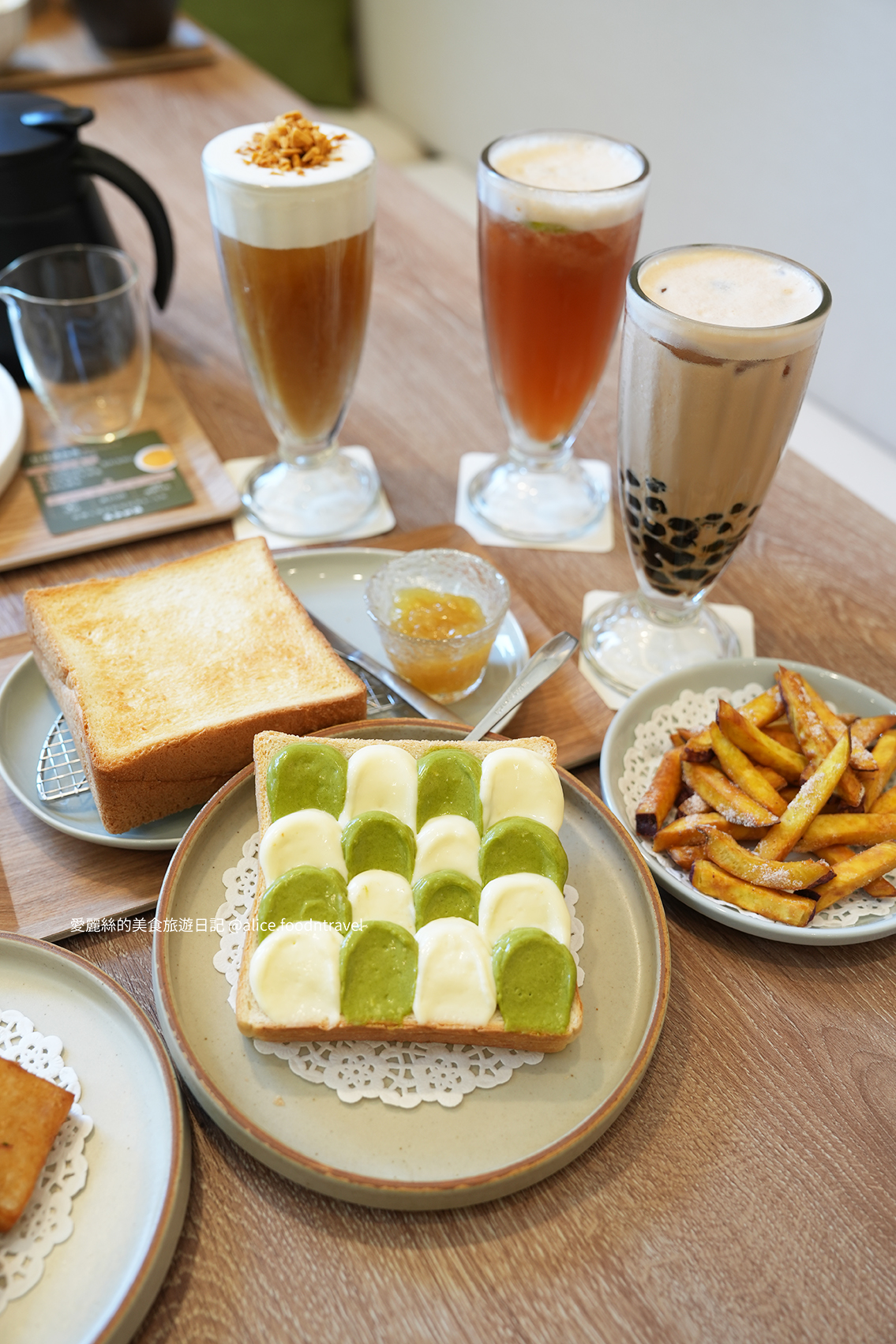 台中茶館 公益路茶館 台中下午茶 台中甜點 金牌果醬 jammm果醬 手沖茶 奶蓋茶 生吐司 台中港點推薦 台中餐廳推薦 三茶六味 北澤集團 珍珠奶茶 簡餐推薦 公益路美食 下午茶聚會 台中打卡餐廳 高質感茶館 台中約會餐廳 台中茶餐廳 台中春水堂 台中飲茶 台中南屯必吃