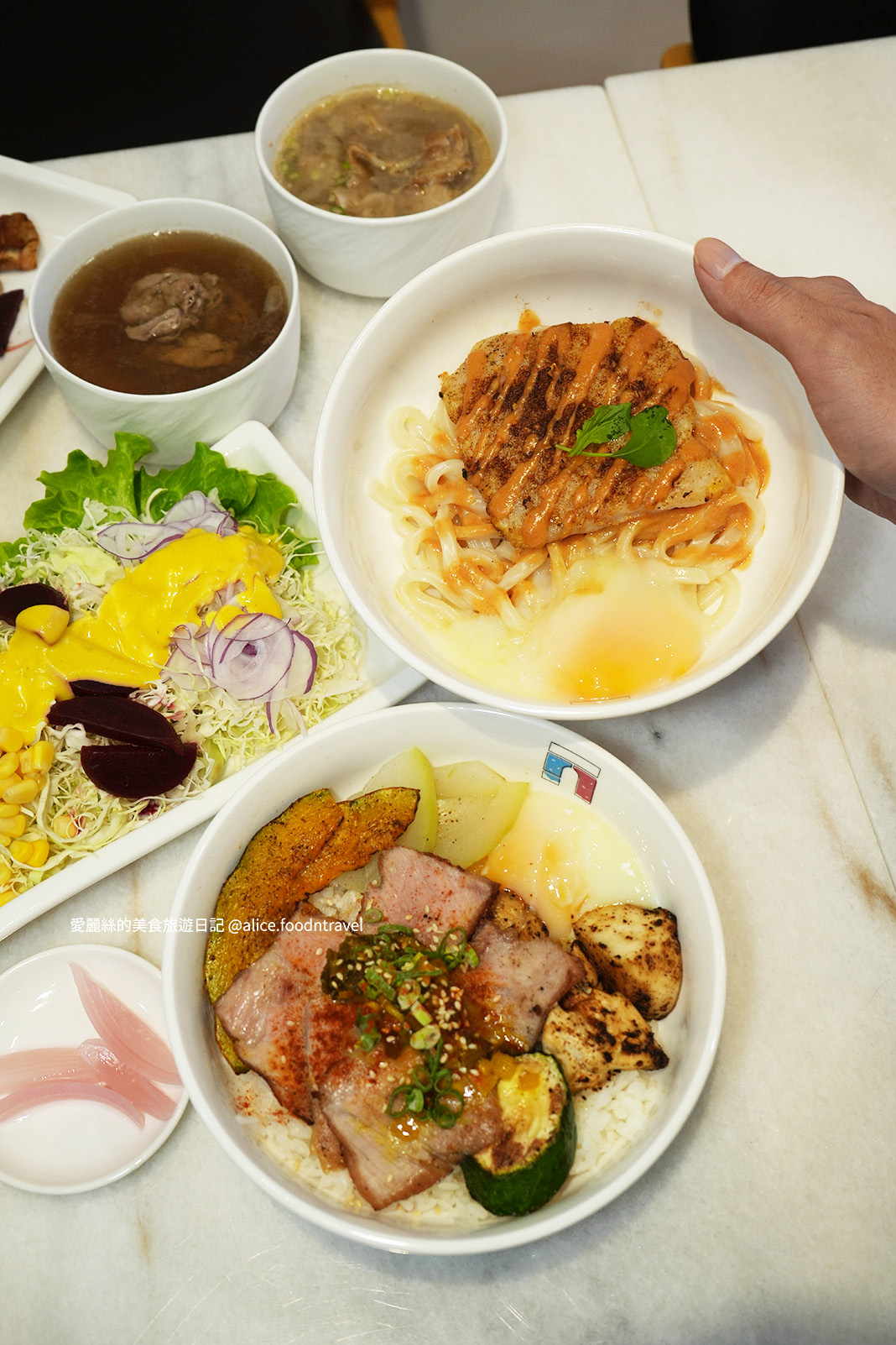 台中丼飯台中便當台中小吃法丼台中西屯美食台中西屯便當店台中南屯美食台中南屯便當店台中鐵板便當法丼菜單