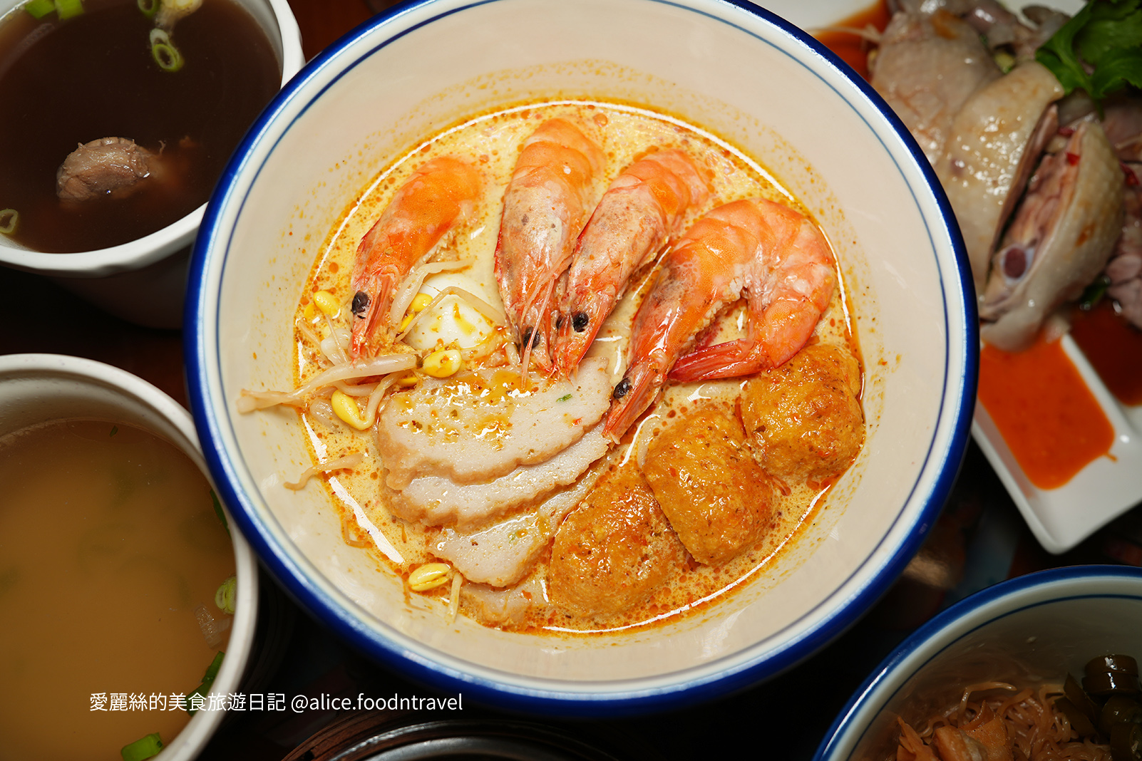 台中南屯美食台中平價美食台中北區美食台中新馬料理台中星馬料理台中必吃台中小吃推薦馬來西亞菜新加坡菜台中海南雞飯台中肉骨茶台中撈麵新馬小廚