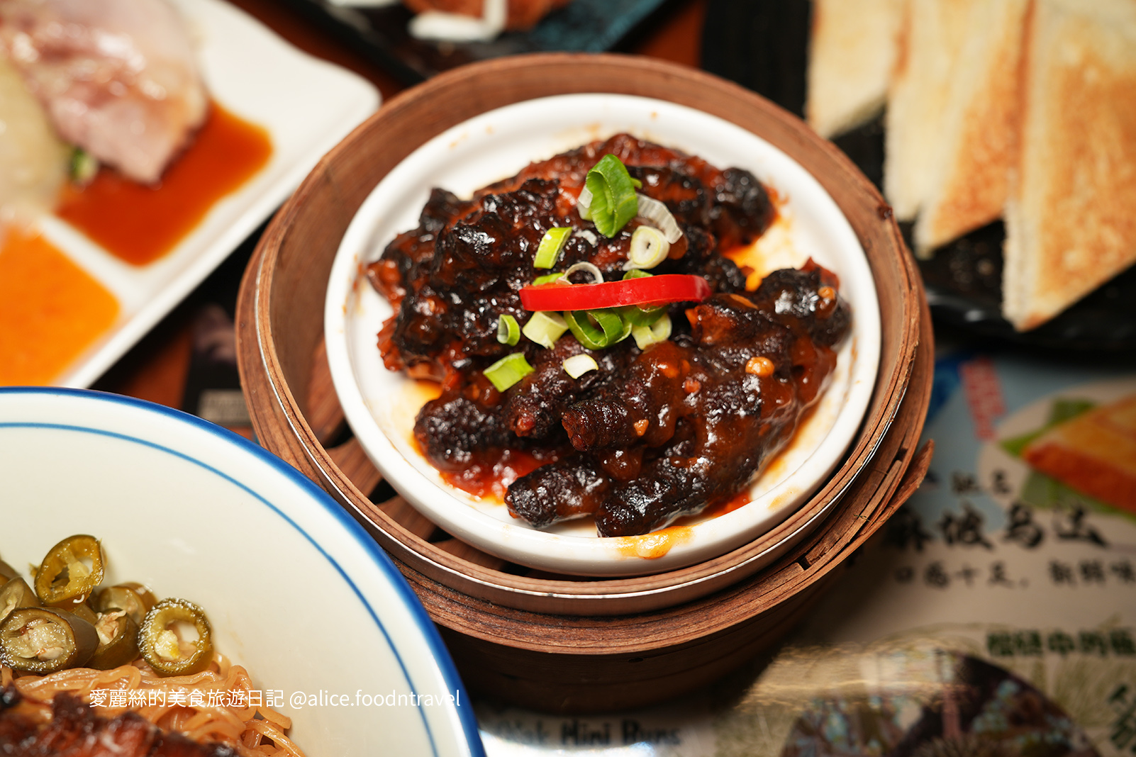 台中南屯美食台中平價美食台中北區美食台中新馬料理台中星馬料理台中必吃台中小吃推薦馬來西亞菜新加坡菜台中海南雞飯台中肉骨茶台中撈麵新馬小廚