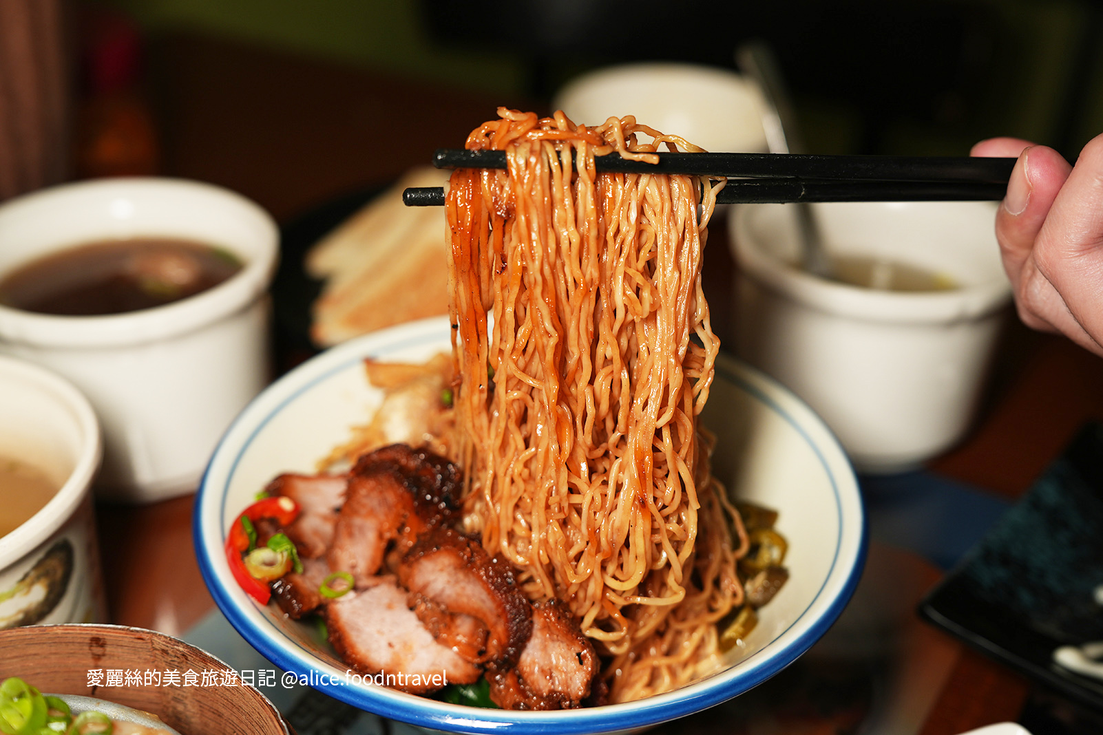 台中南屯美食台中平價美食台中北區美食台中新馬料理台中星馬料理台中必吃台中小吃推薦馬來西亞菜新加坡菜台中海南雞飯台中肉骨茶台中撈麵新馬小廚