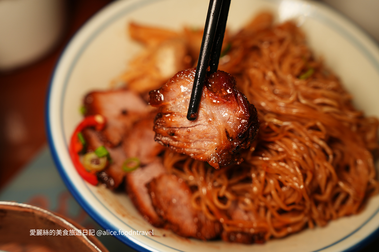 台中南屯美食台中平價美食台中北區美食台中新馬料理台中星馬料理台中必吃台中小吃推薦馬來西亞菜新加坡菜台中海南雞飯台中肉骨茶台中撈麵新馬小廚