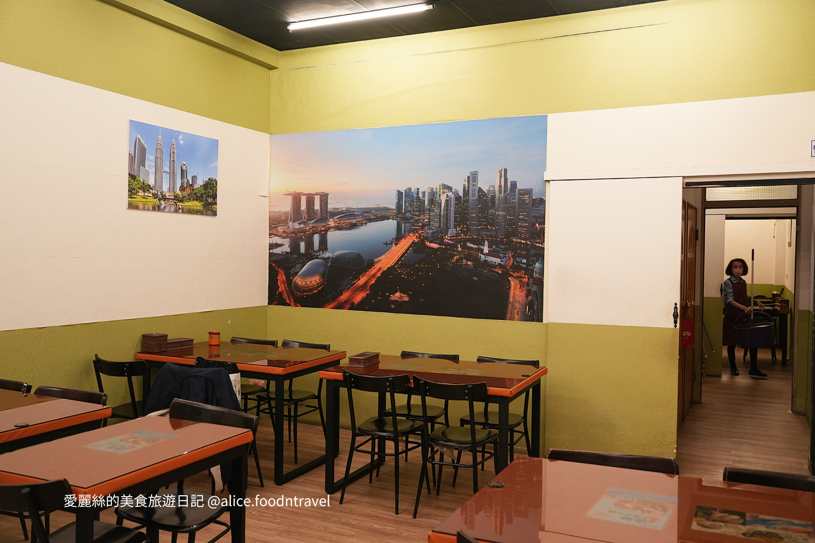 台中南屯美食台中平價美食台中北區美食台中新馬料理台中星馬料理台中必吃台中小吃推薦馬來西亞菜新加坡菜台中海南雞飯台中肉骨茶台中撈麵新馬小廚