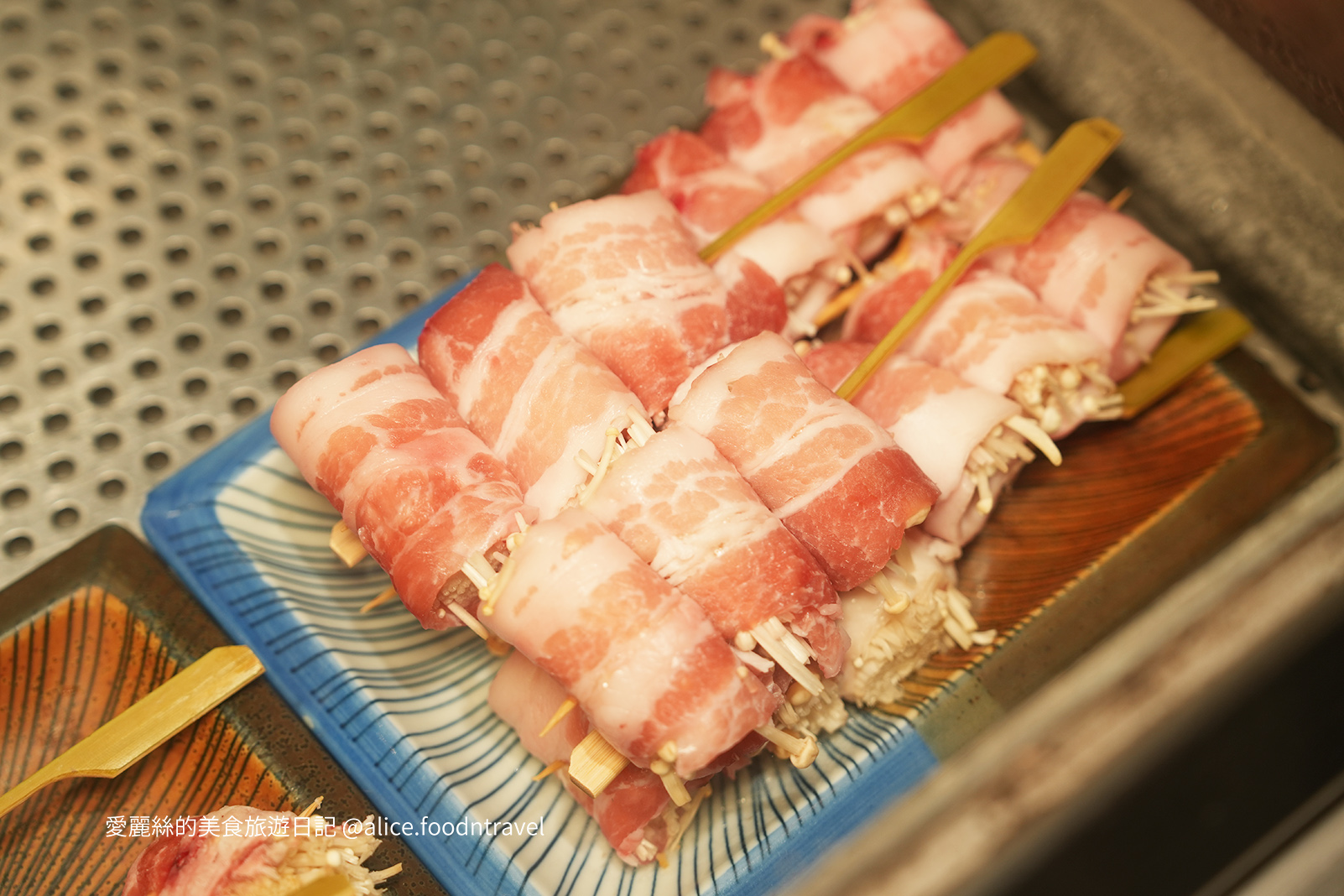 台中逢甲美食台中西屯美食台中居酒屋台中串燒推薦台中串燒居酒屋台中餐酒館台中生魚片台中烤肉台中逢甲大學台中逢甲必吃台中逢甲夜市美食台中餐酒館饗夢居酒屋