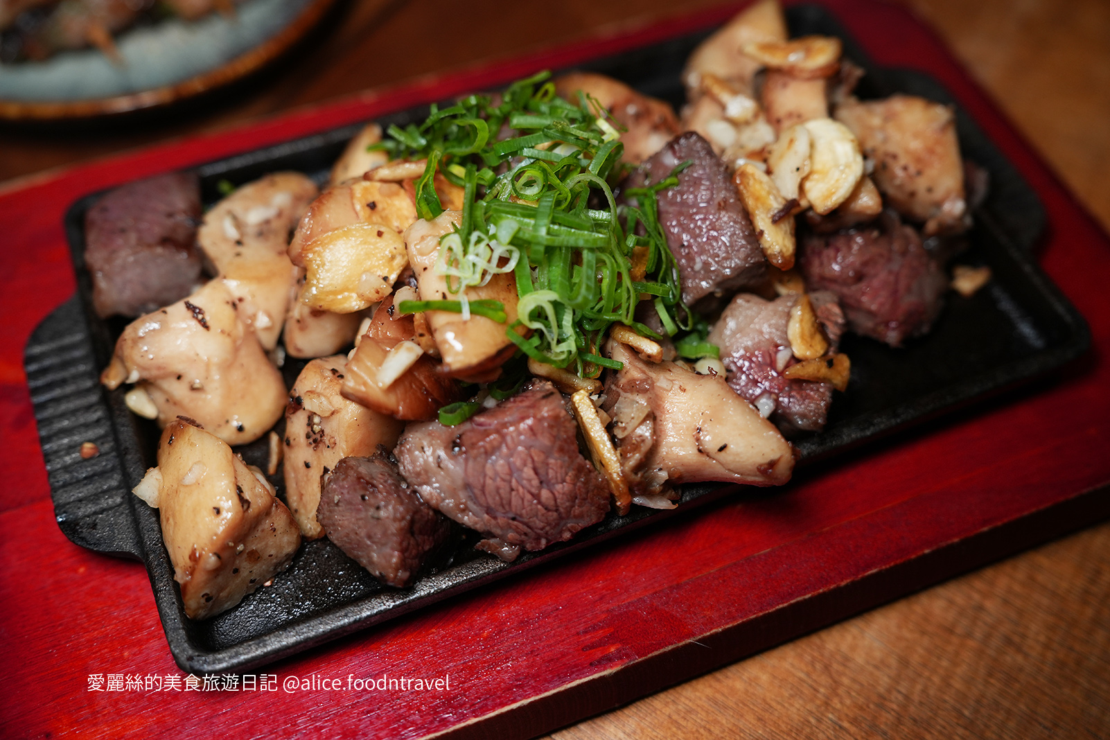 台中西區美食台中必吃台中串燒居酒屋台中串燒台中燒鳥台中日本料理台中西區居酒屋台中西區美食推薦台中西區串燒台中科博館美食台中勤美美食台中景點小麥所