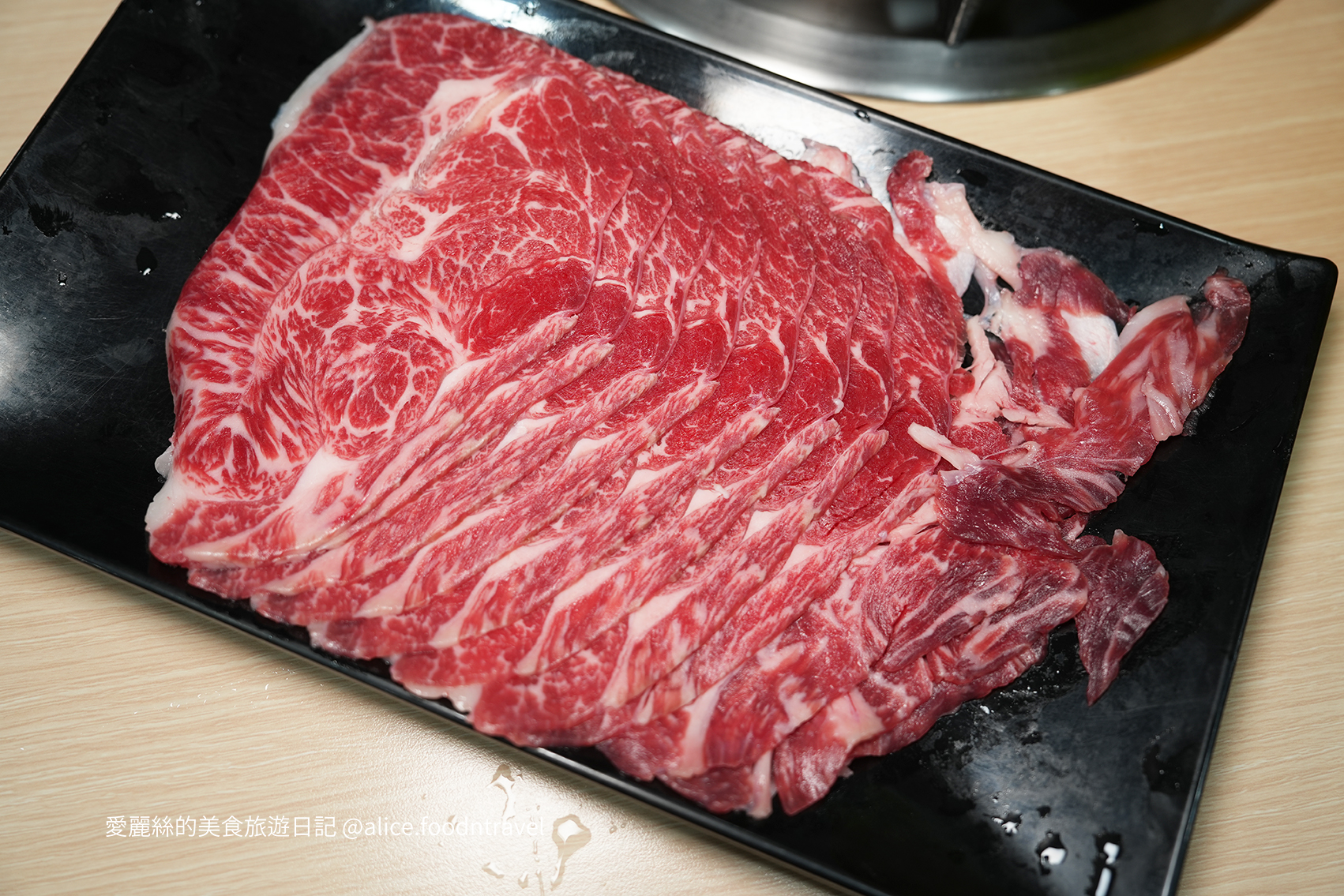 台中南區美食 台中薑母鴨推薦 洪師傅薑母鴨 紅蟳薑母鴨 台中泰國蝦 海鮮薑母鴨 台中薑母鴨必吃 台中南區薑母鴨 台中火鍋推薦 台中南區火鍋 台中泰國蝦 台中南區必吃 台中薑母鴨 台中紅蟳薑母鴨 台中海鮮火鍋 台中冬天鍋物 台中冬天進補 台中圍爐 台中溫補 台中冬令進補