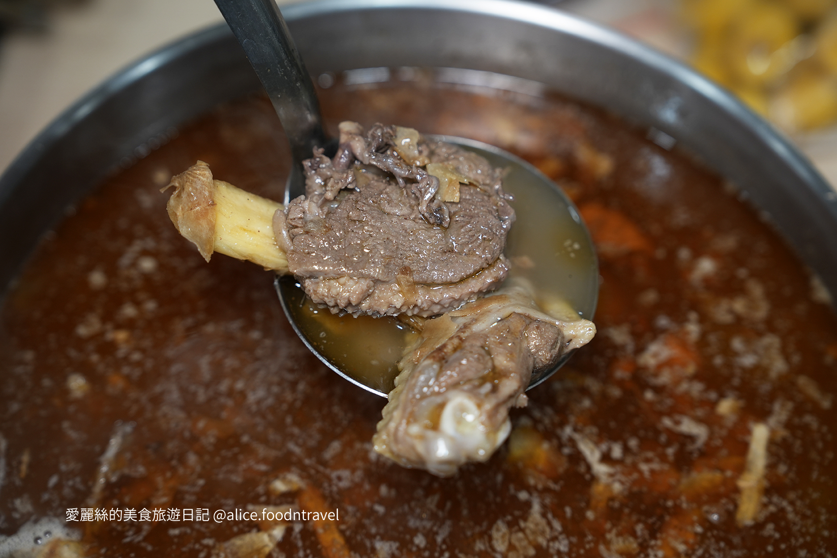 台中南區美食 台中薑母鴨推薦 洪師傅薑母鴨 紅蟳薑母鴨 台中泰國蝦 海鮮薑母鴨 台中薑母鴨必吃 台中南區薑母鴨 台中火鍋推薦 台中南區火鍋 台中泰國蝦 台中南區必吃 台中薑母鴨 台中紅蟳薑母鴨 台中海鮮火鍋 台中冬天鍋物 台中冬天進補 台中圍爐 台中溫補 台中冬令進補