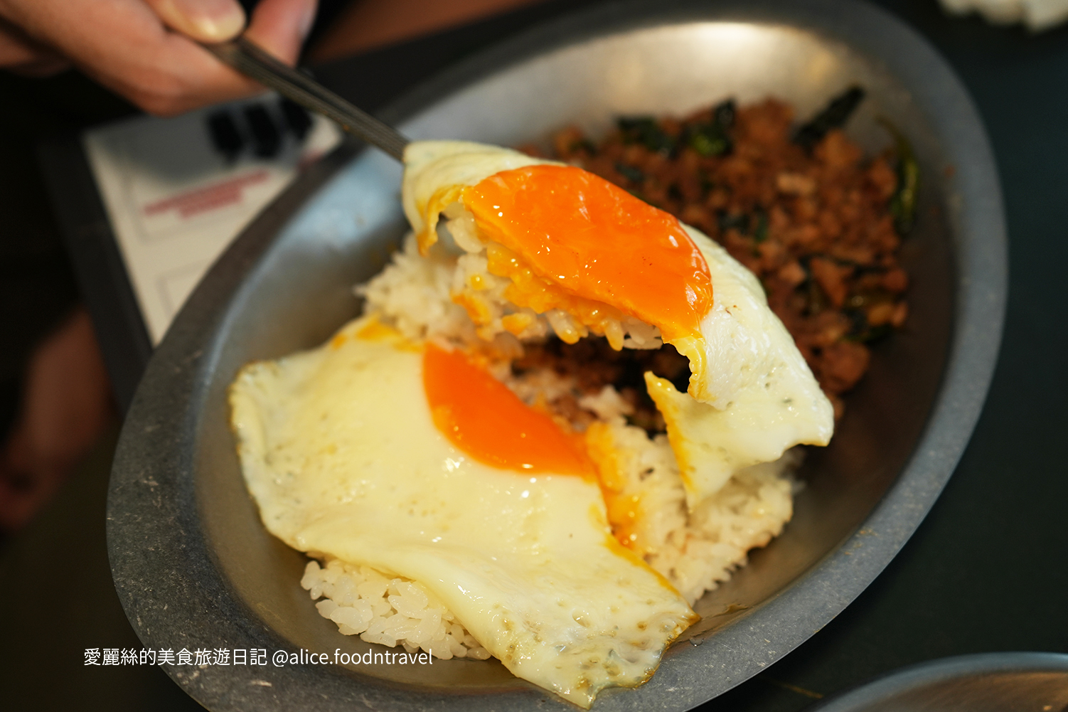 台中早餐逢甲大學逢甲商圈逢甲美食逢甲早餐台中西屯早餐台中福星路美食台中西安街美食僑光科技大學僑光美食僑光早餐平價早餐台中炭烤土司台中炭烤三明治