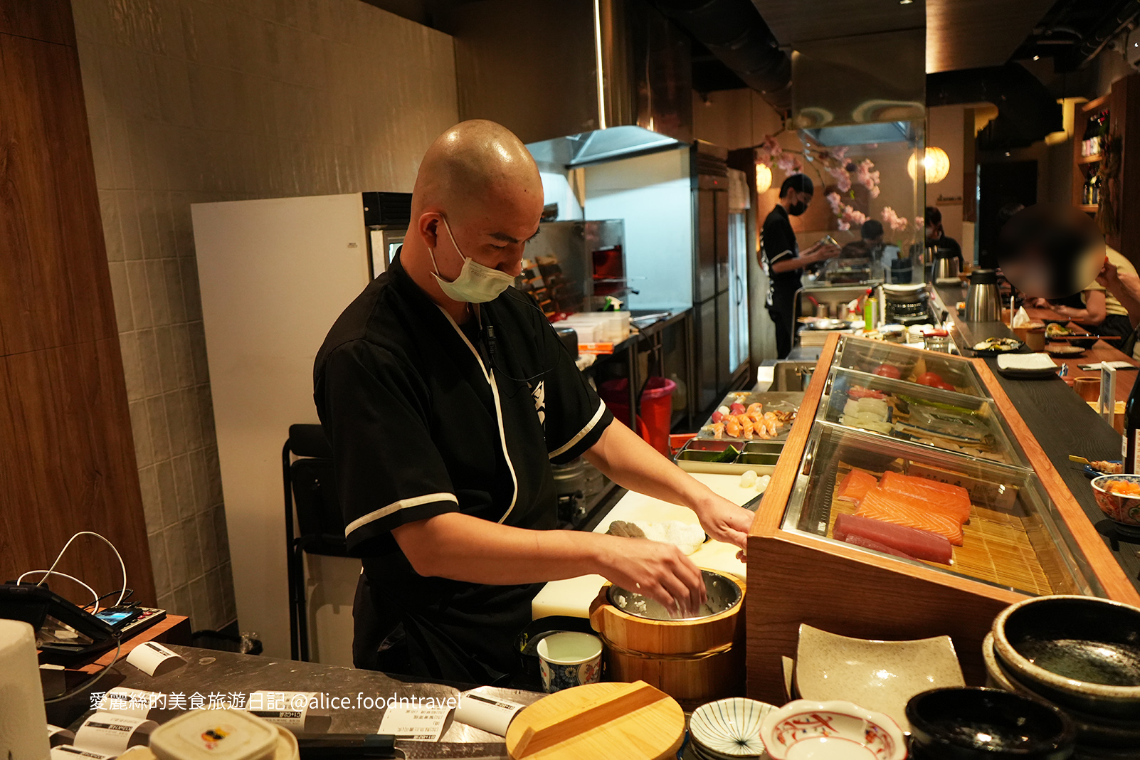 台中居酒屋串燒日式串燒炭火燒肉台中燒肉台中壽司台中生魚片台中握壽司台中日本料理台中約會餐廳台中餐廳推薦台中西屯美食台中西屯日本料理西屯餐廳推薦漢口路美食樑心居酒屋