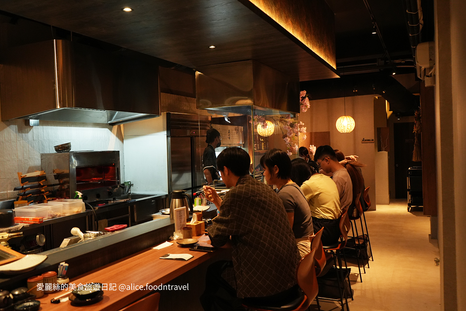 台中居酒屋串燒日式串燒炭火燒肉台中燒肉台中壽司台中生魚片台中握壽司台中日本料理台中約會餐廳台中餐廳推薦台中西屯美食台中西屯日本料理西屯餐廳推薦漢口路美食樑心居酒屋