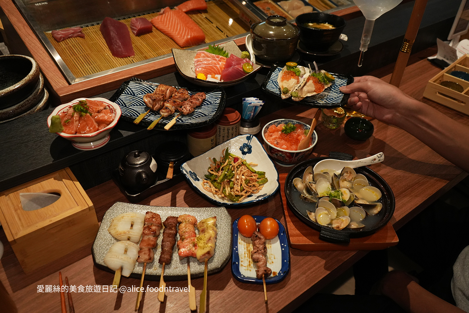 台中居酒屋串燒日式串燒炭火燒肉台中燒肉台中壽司台中生魚片台中握壽司台中日本料理台中約會餐廳台中餐廳推薦台中西屯美食台中西屯日本料理西屯餐廳推薦漢口路美食樑心居酒屋