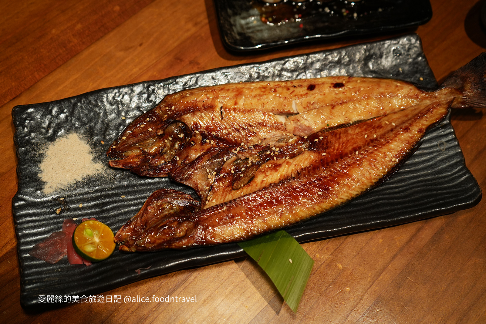 台中西區美食西區居酒屋華美西街勤美美食勤美餐酒館台中日本料理台中串燒日式串燒台中焗烤台中生魚片廣三SOGO台灣大道美食隱居居酒屋