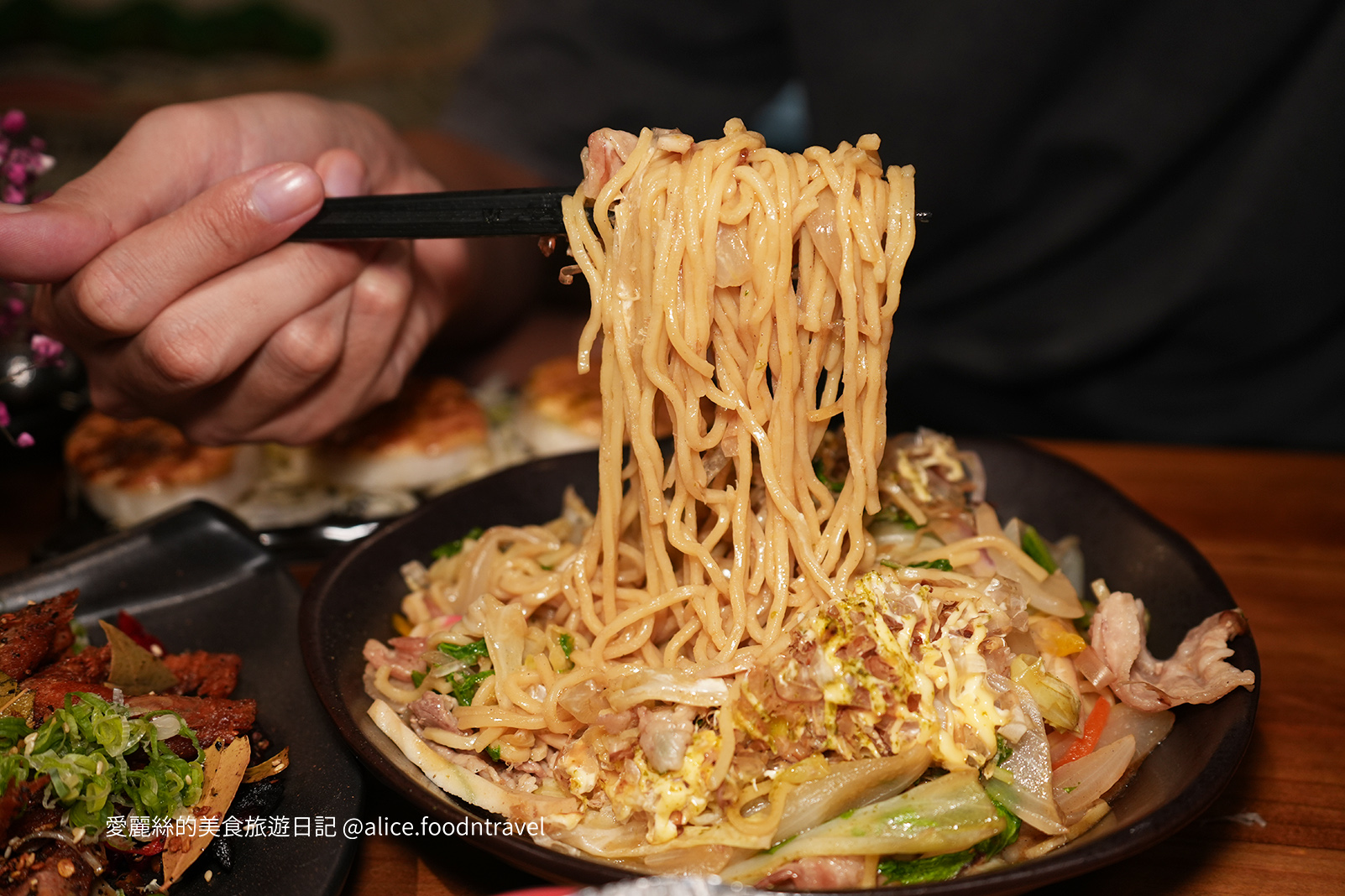 台中西區美食西區居酒屋華美西街勤美美食勤美餐酒館台中日本料理台中串燒日式串燒台中焗烤台中生魚片廣三SOGO台灣大道美食隱居居酒屋