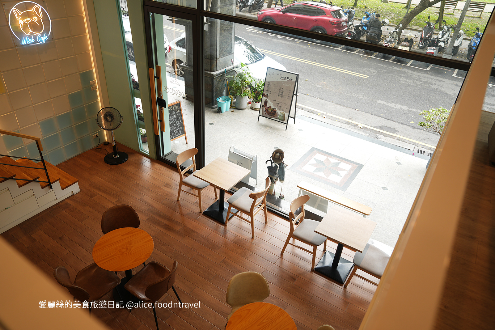 台中西區美食台中西區咖啡廳台中寵物友善咖啡廳台中寵物友善餐廳台中咖啡推薦台中下午茶台中義大利麵台中鬆餅台中勤美誠品綠園道台中西區公益路美食台中毛孩審計新村PARK2微希咖啡