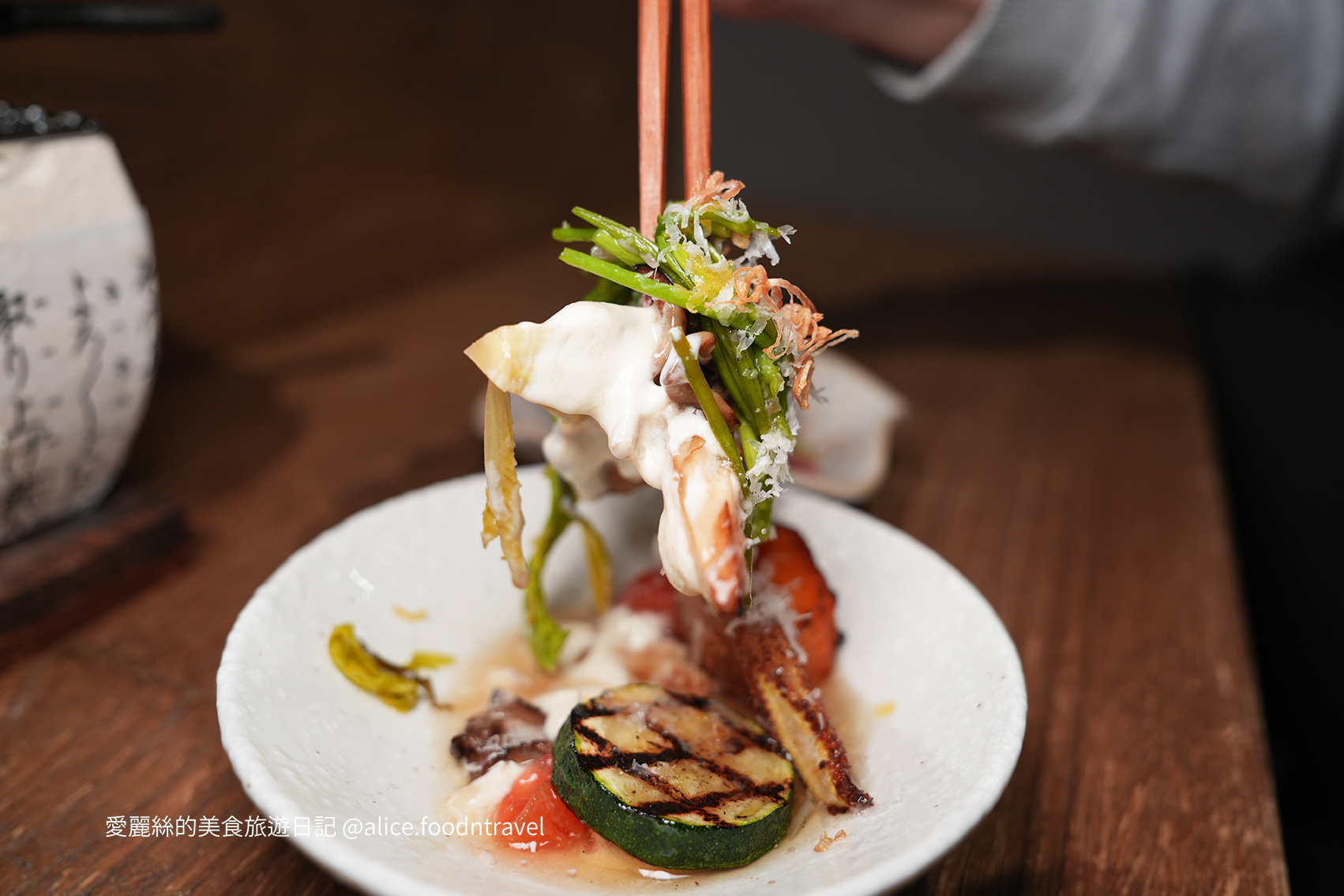 台中美食台中定食台中日本料理台中無菜單料理台中南屯美食台中南屯定食台中漢堡排台中挽肉與米台中和牛丼台中居酒屋台中南屯漢堡排台中餐廳推薦預約困難店客觀炭火小料理