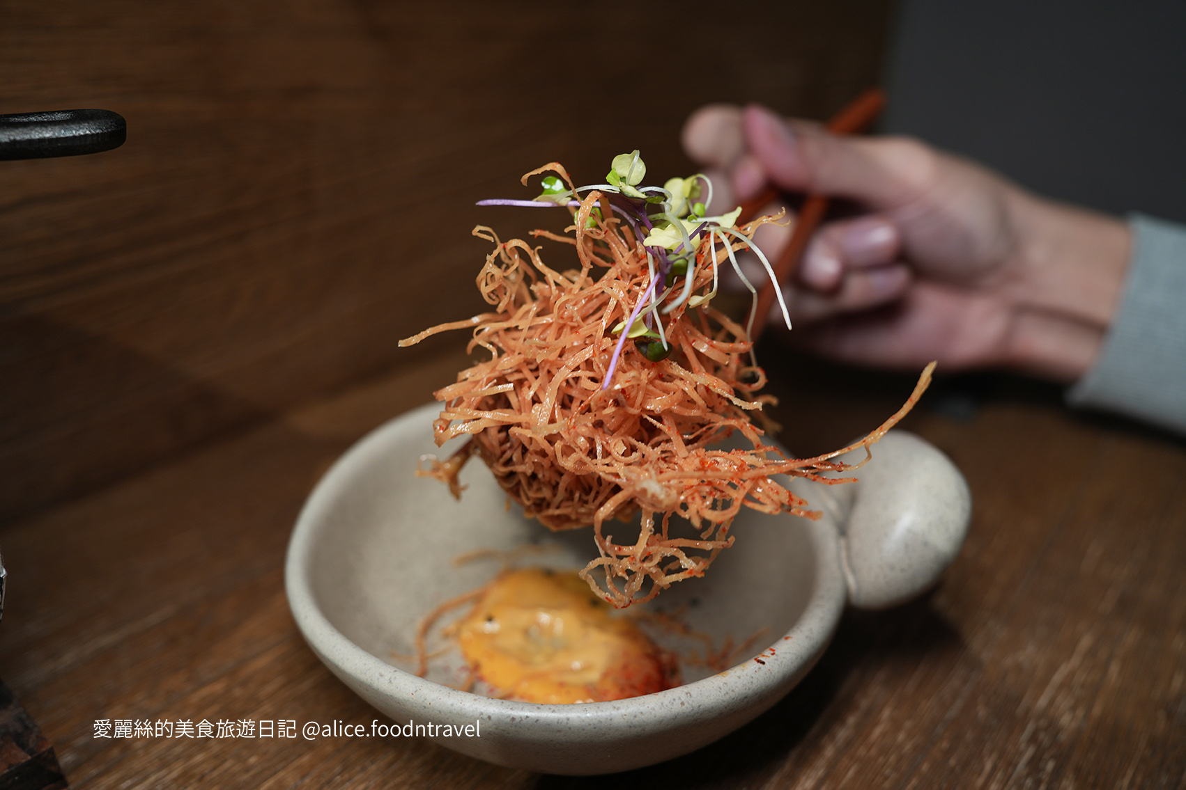 台中美食台中定食台中日本料理台中無菜單料理台中南屯美食台中南屯定食台中漢堡排台中挽肉與米台中和牛丼台中居酒屋台中南屯漢堡排台中餐廳推薦預約困難店客觀炭火小料理