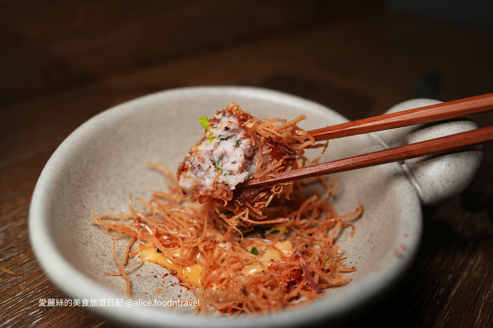 台中美食台中定食台中日本料理台中無菜單料理台中南屯美食台中南屯定食台中漢堡排台中挽肉與米台中和牛丼台中居酒屋台中南屯漢堡排台中餐廳推薦預約困難店客觀炭火小料理