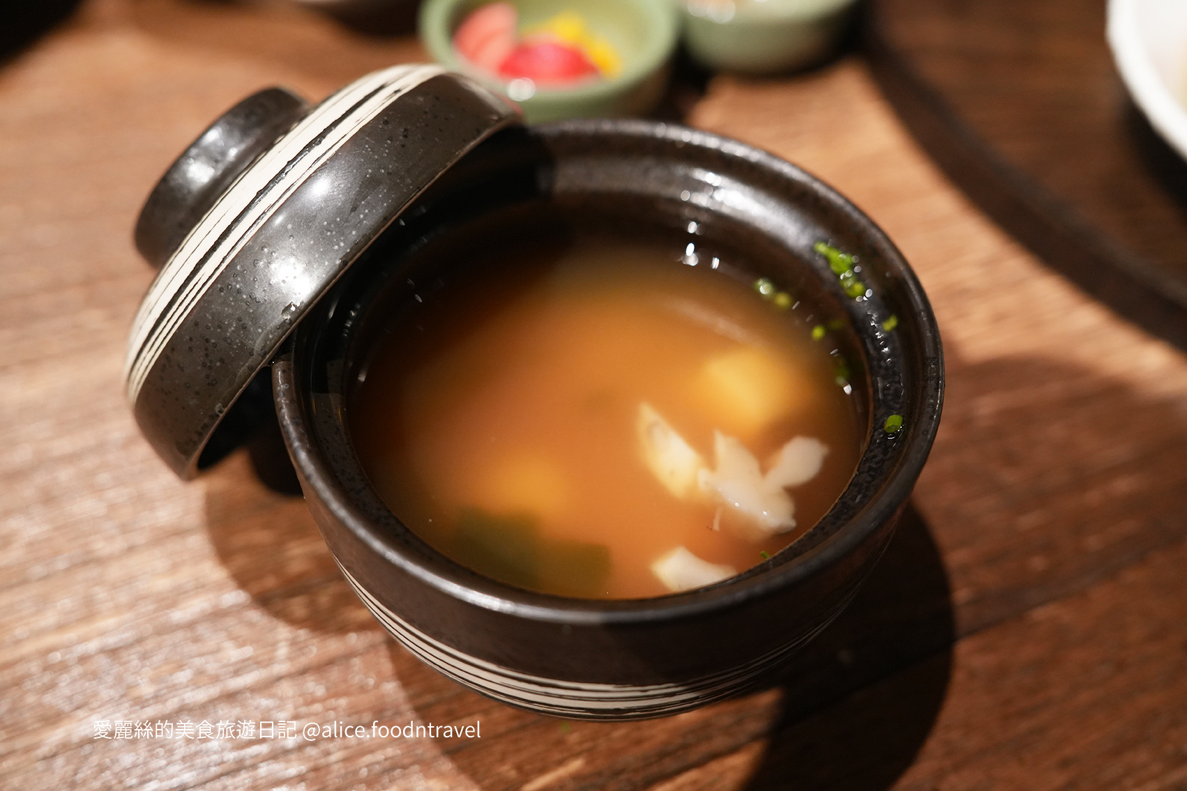 台中美食台中定食台中日本料理台中無菜單料理台中南屯美食台中南屯定食台中漢堡排台中挽肉與米台中和牛丼台中居酒屋台中南屯漢堡排台中餐廳推薦預約困難店客觀炭火小料理