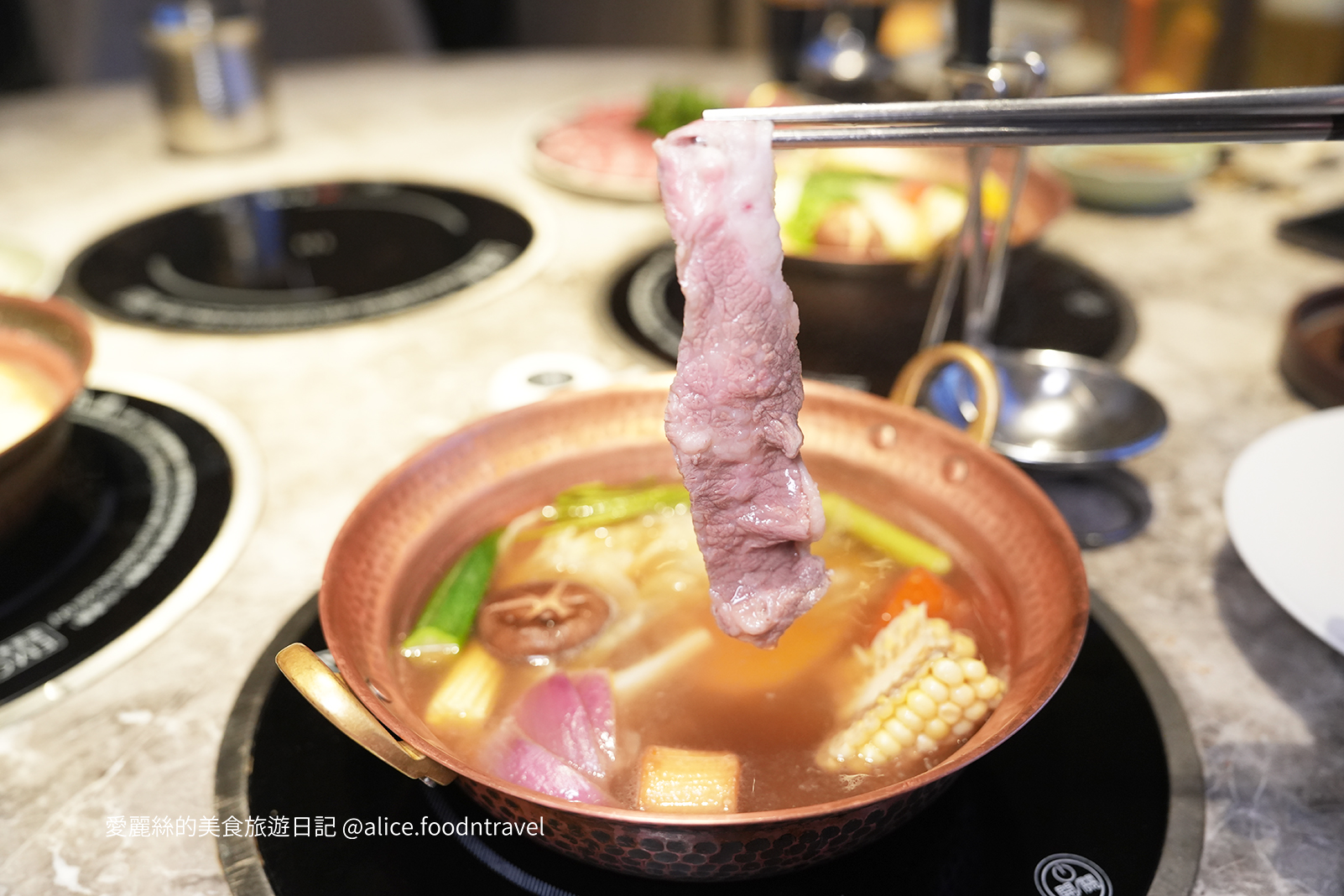 台中西屯美食台中西屯火鍋台中高級餐廳台中必吃台中七期美食月暮藏和牛活海鮮高級火鍋台中必吃月暮藏菜單