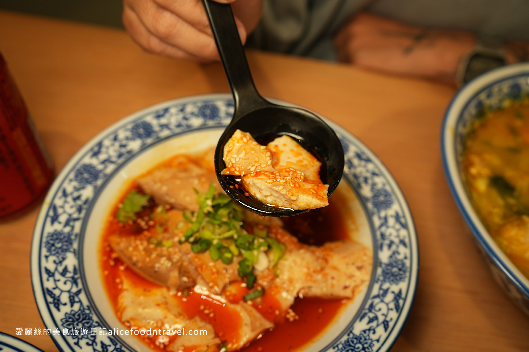 台中麻辣鍋台中火鍋台中逢甲美食逢甲夜市美食逢甲餐廳台中餐聽推薦台中四川菜重慶火鍋冒菜推薦台中西屯美食西屯麻辣鍋冒香香冒菜鍋