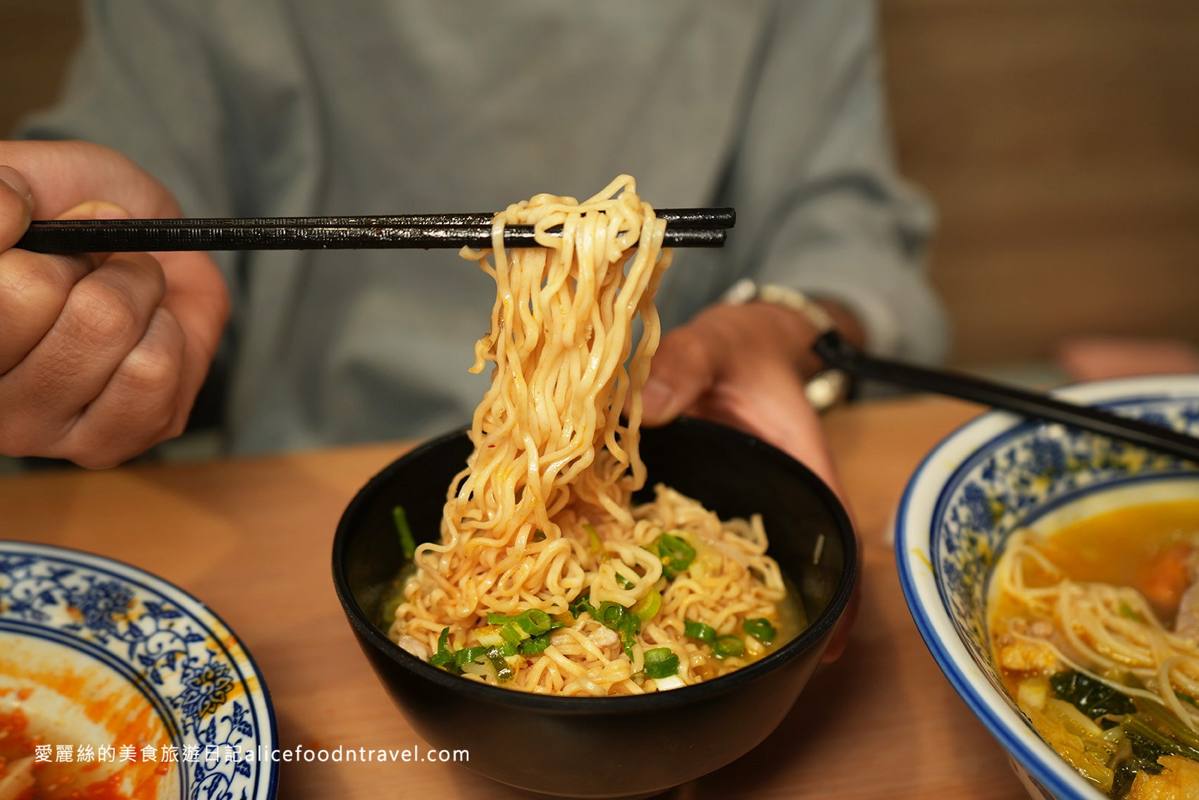 台中麻辣鍋台中火鍋台中逢甲美食逢甲夜市美食逢甲餐廳台中餐聽推薦台中四川菜重慶火鍋冒菜推薦台中西屯美食西屯麻辣鍋冒香香冒菜鍋