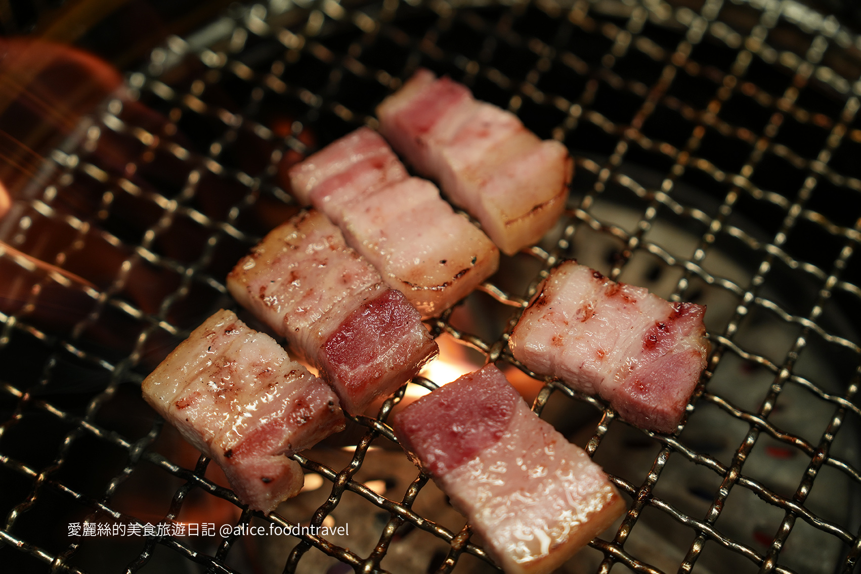 台中南屯燒肉台中南屯美食台中燒肉推薦台中必吃台中燒肉餐廳台中高級餐廳台中法式料理台中米其林餐廳新都里京燒肉公益路美食京燒肉菜單日本A5和牛